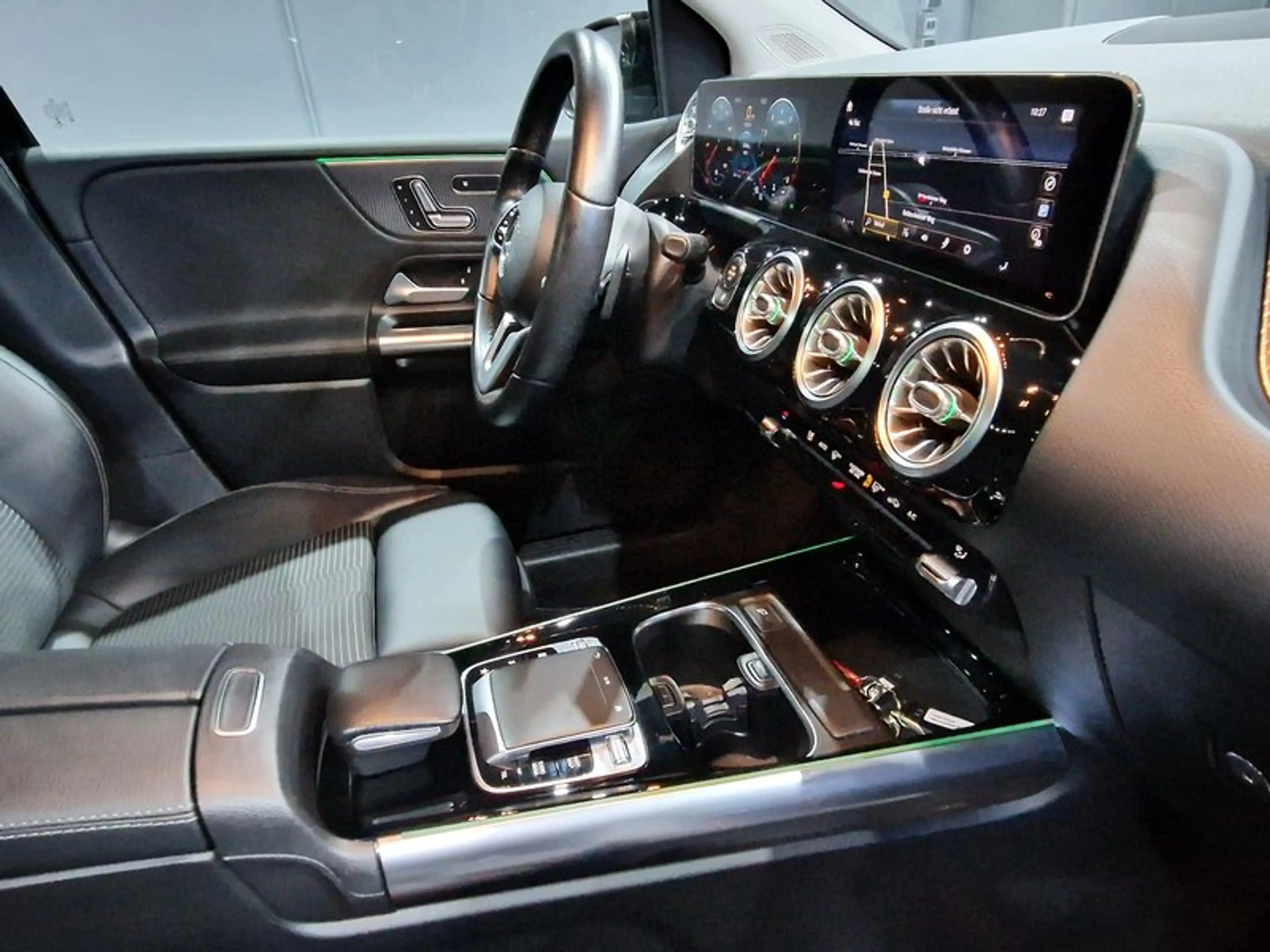 Mercedes-Benz B 220 4Matic Progressive |AUTOM|PANO|LEDER|LED — photo 13