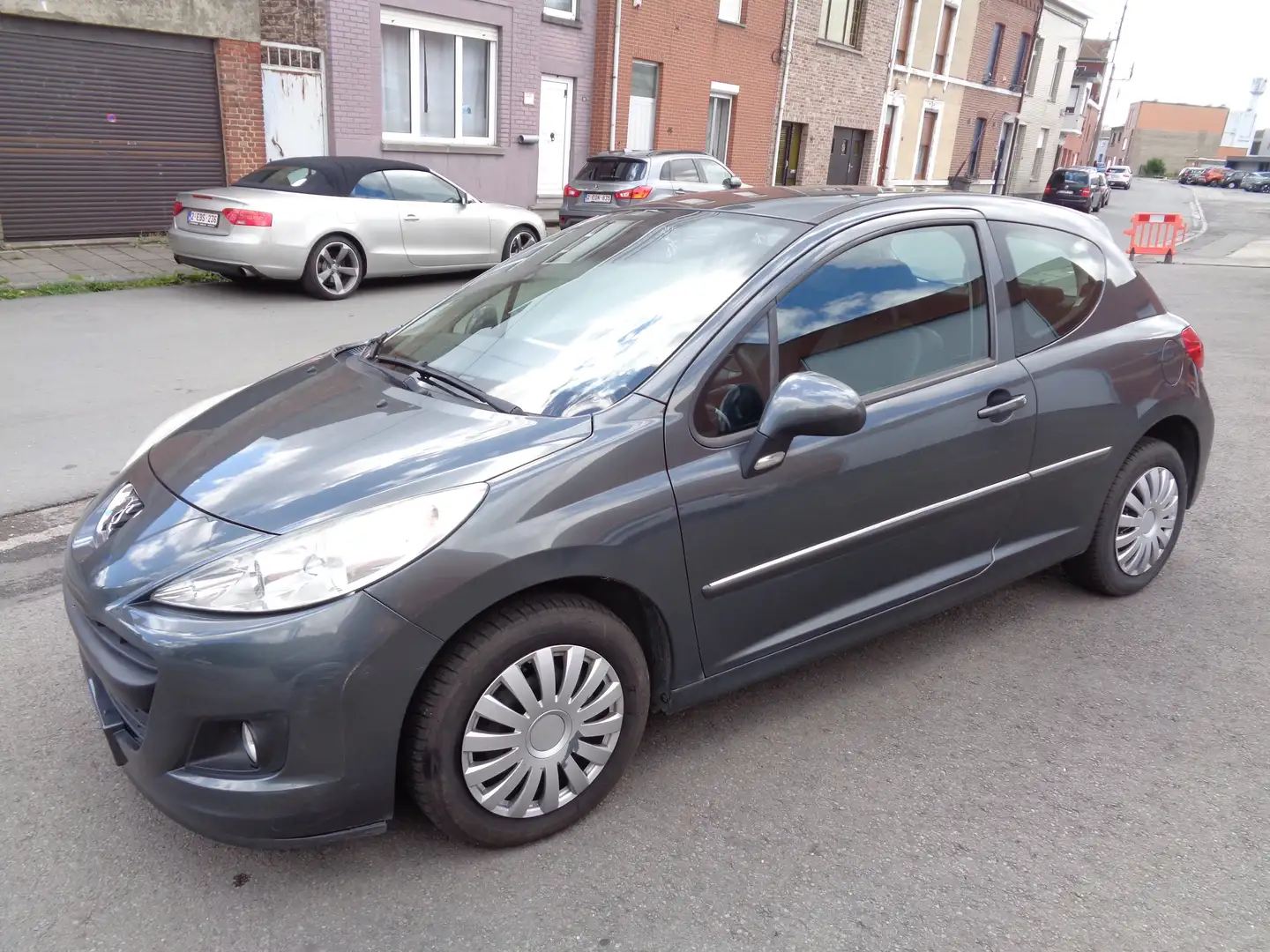 Peugeot 207 1.4i Access GARANTIE 1 AN Grijs - 2