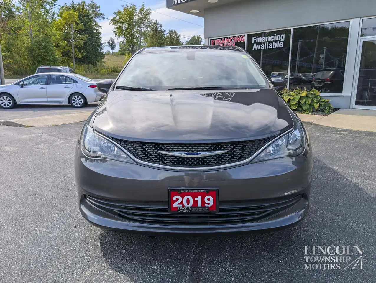 Chrysler Pacifica снимка Chrysler Pacifica