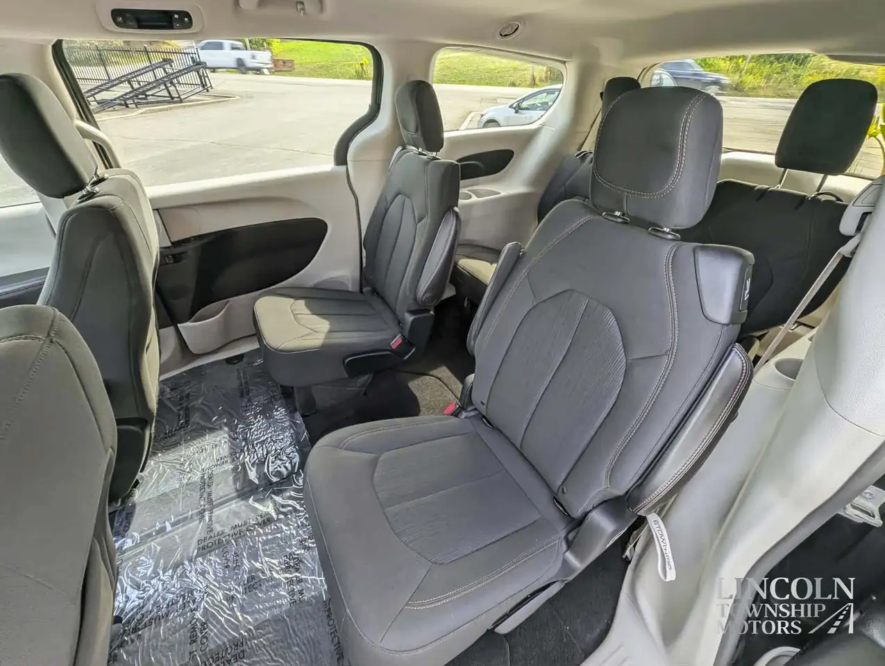Chrysler Pacifica снимка Chrysler Pacifica