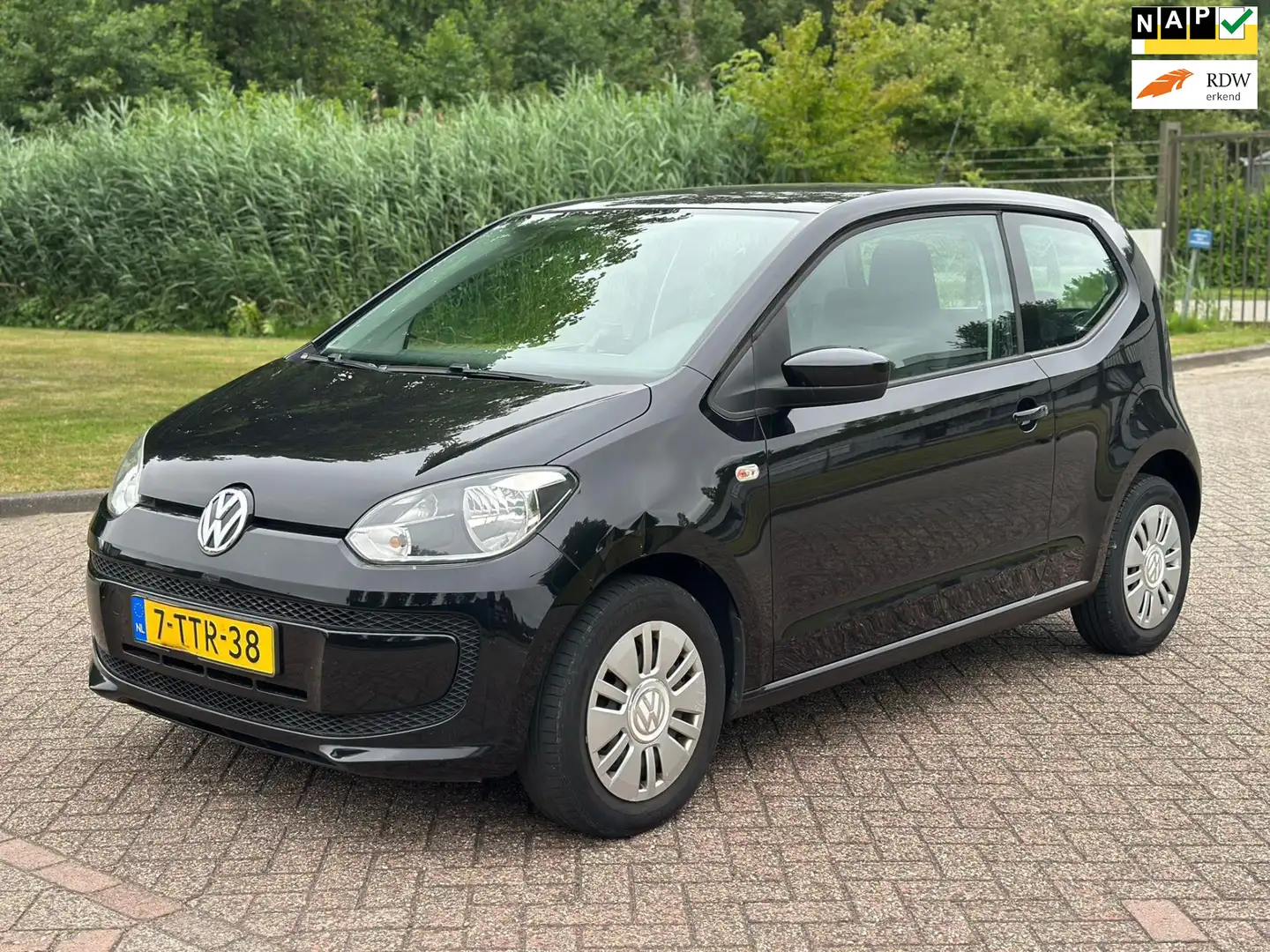 Volkswagen up! 1.0 move up!/AIRCO/ELECRAMEN VOOR/NAVI Negro - 1