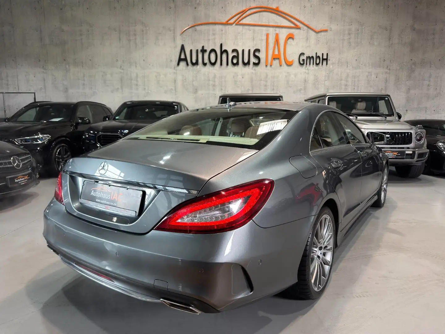 Mercedes-Benz CLS 400 /4Matic/PANO/LED/MEMORY/DESIGNO/360* Grau - 2