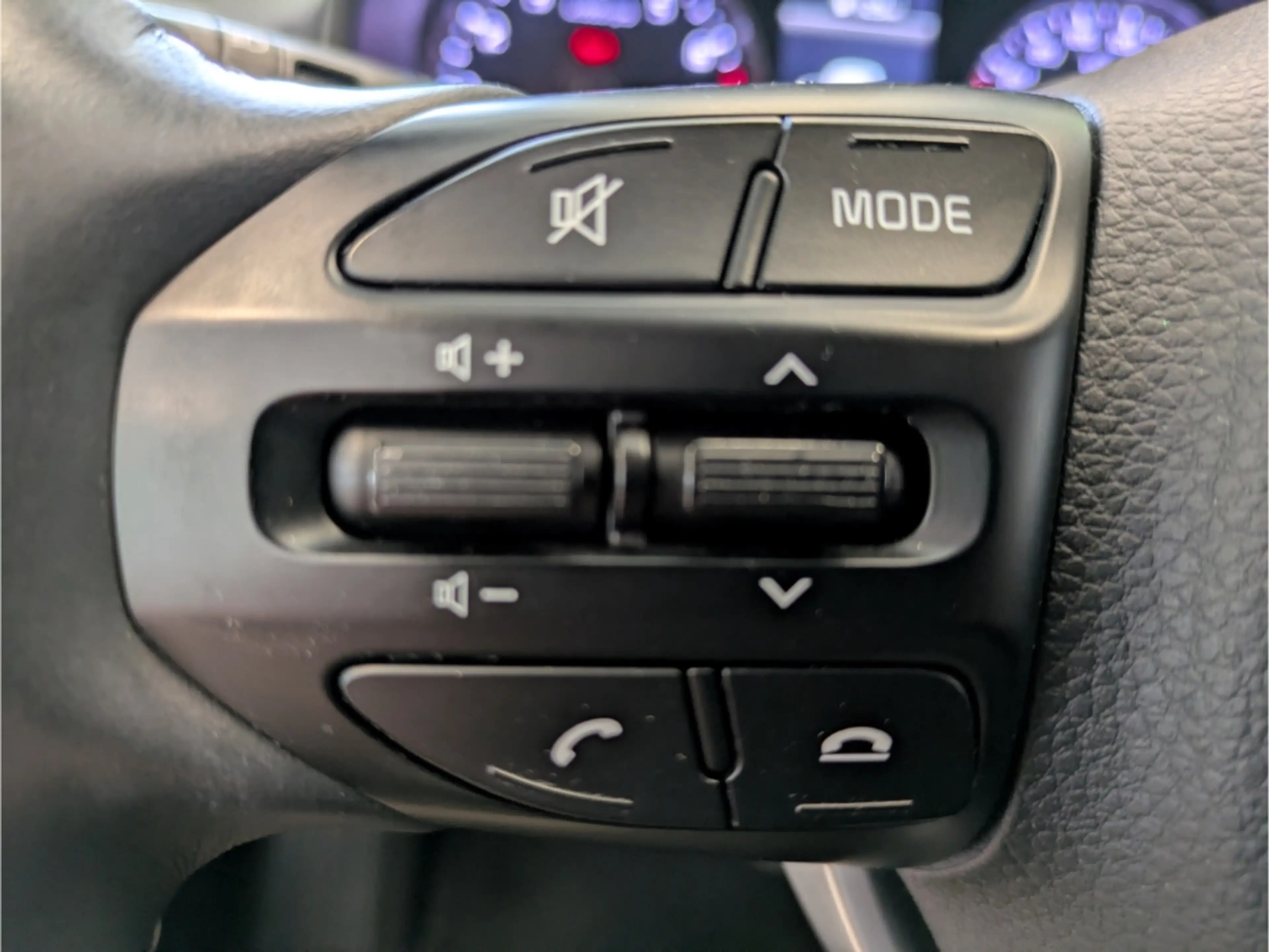 Kia Rio Vision 1.0T VISION+Einparkhilfe hinten+Lenkrad hei — photo 15