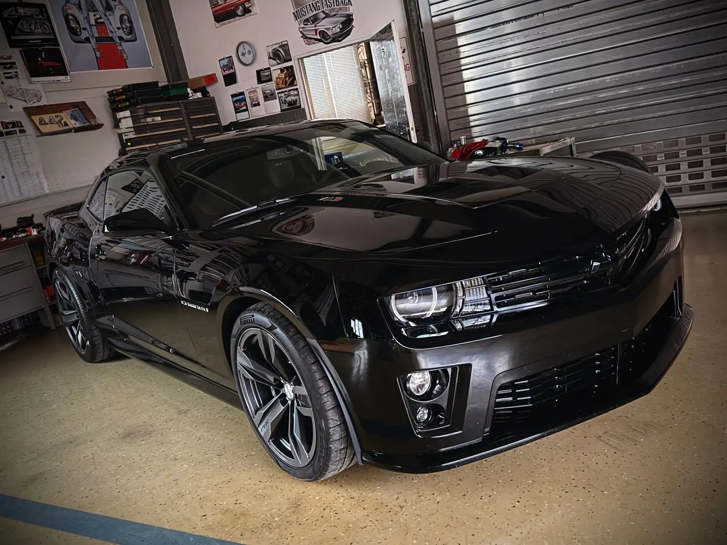 Chevrolet Camaro CAMARO ZL1 | 6 Gang Schalter | SUPERCHARGED V8 Negru - 1