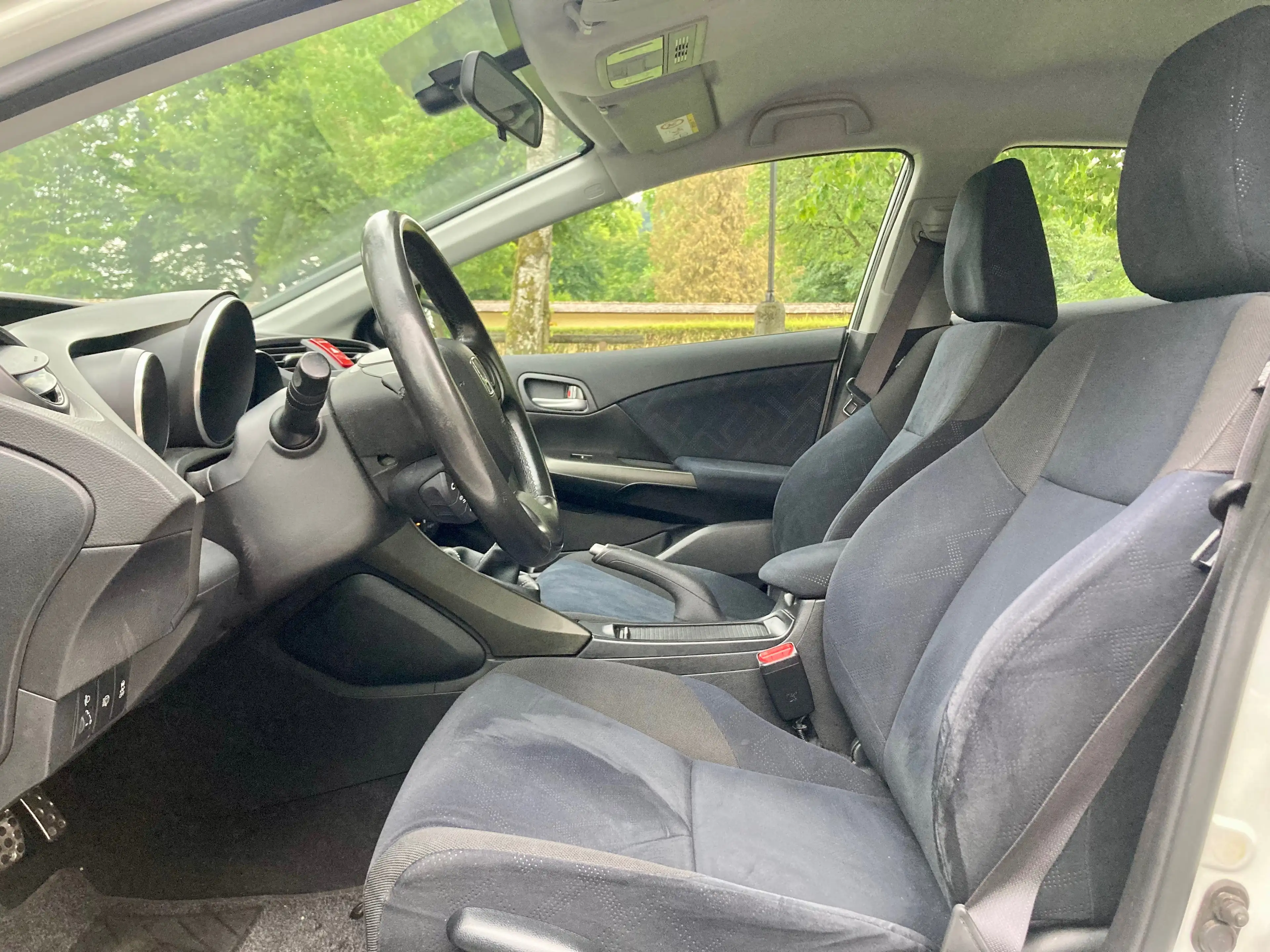 Honda Civic 1,6iDTEC Sport — photo 9