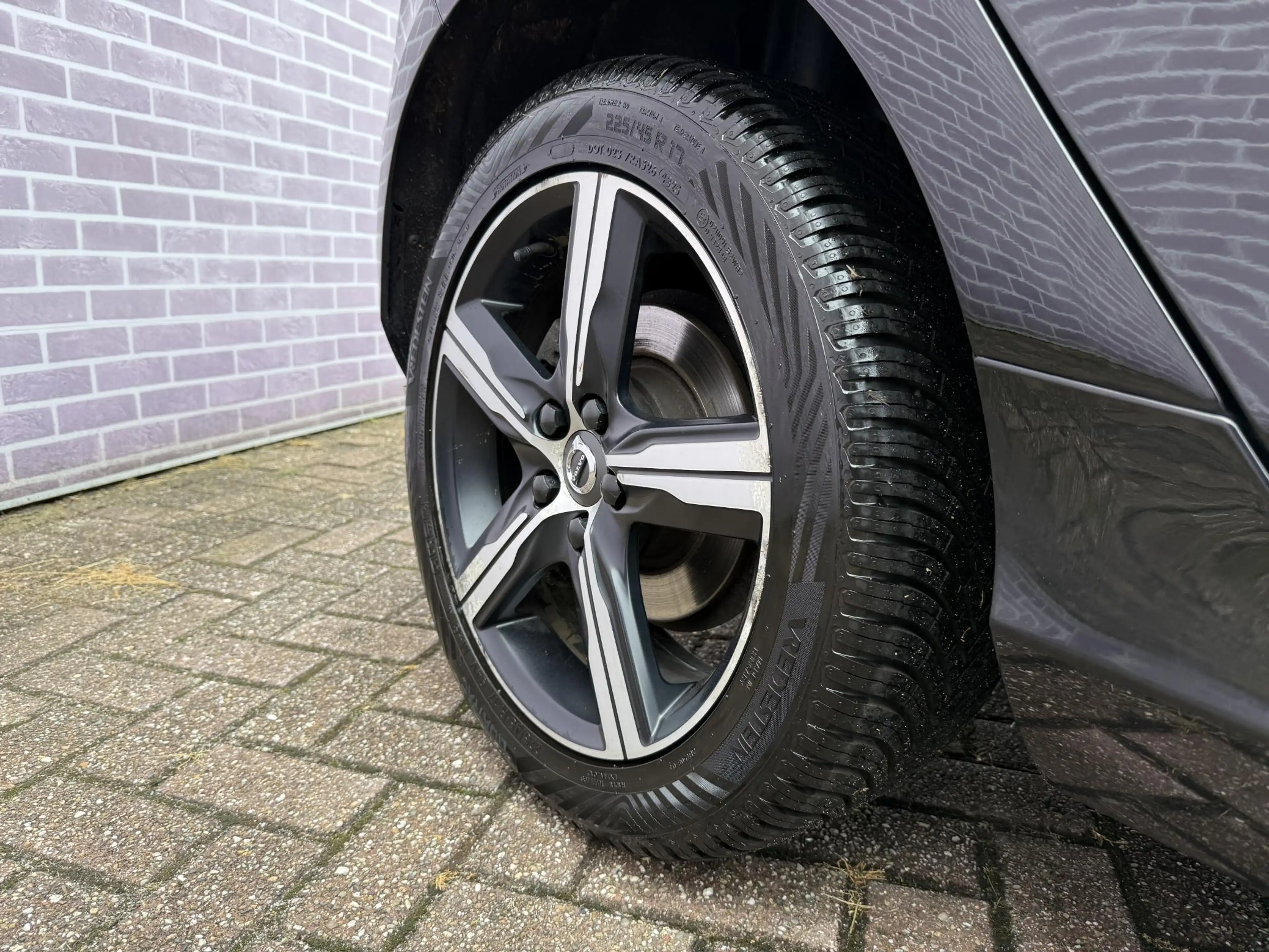 Volvo V40 1.5 T3 Polar+ Sport | Trekhaak | DAB | Harman/Kard — photo 8