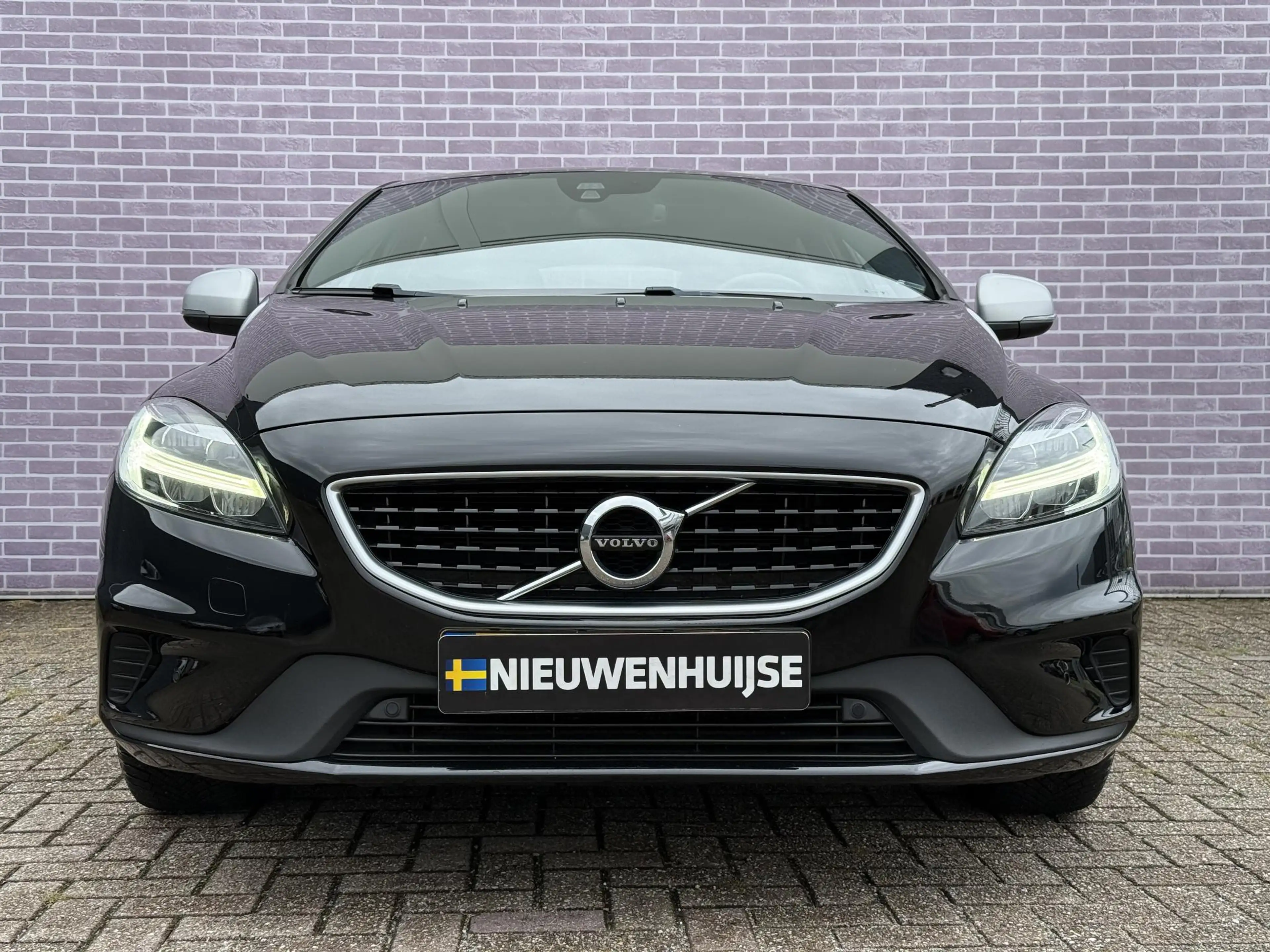 Volvo V40 1.5 T3 Polar+ Sport | Trekhaak | DAB | Harman/Kard — photo 7