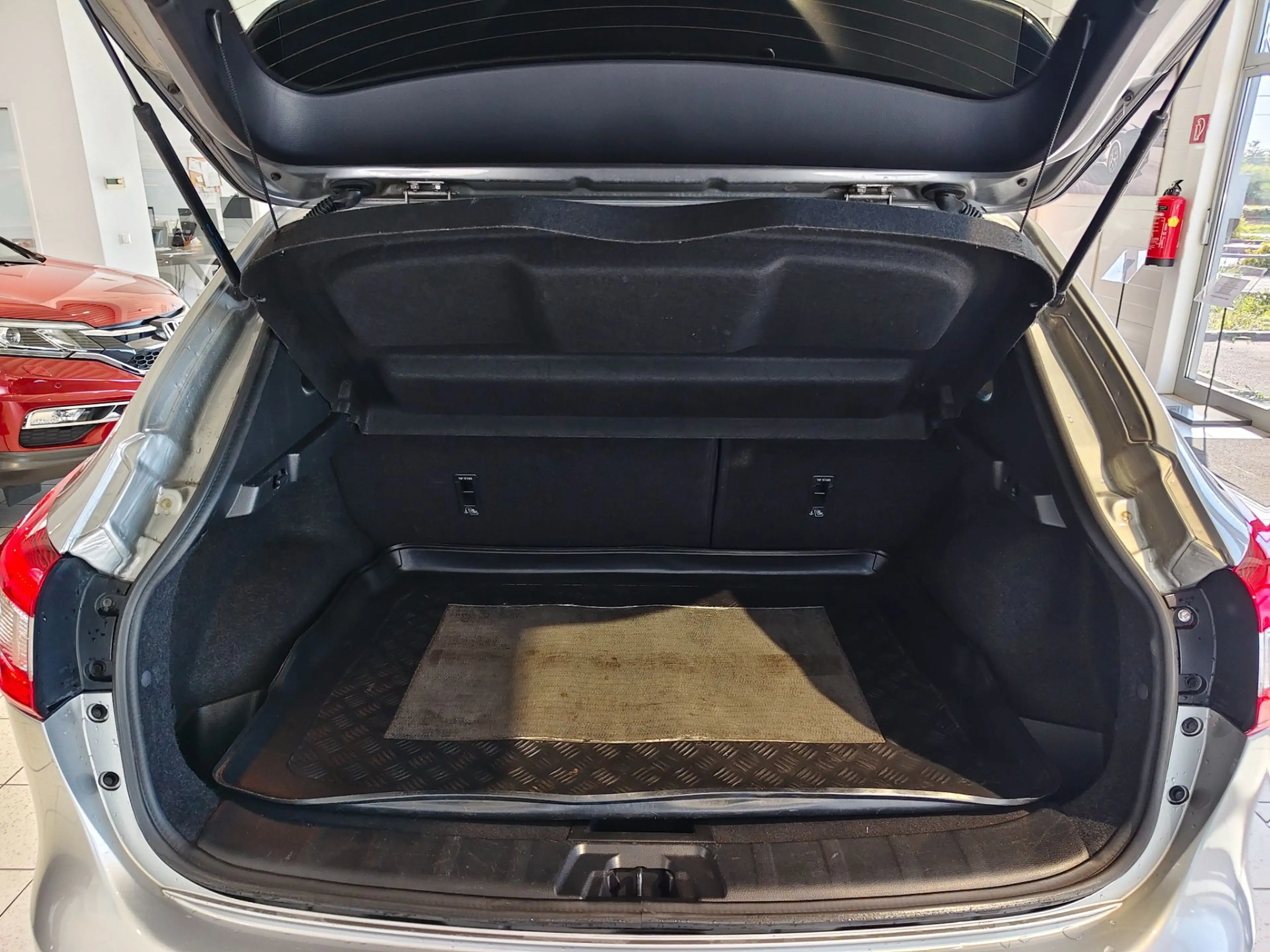 Nissan Qashqai 1,6 dCi N-Connecta Aut. — photo 12