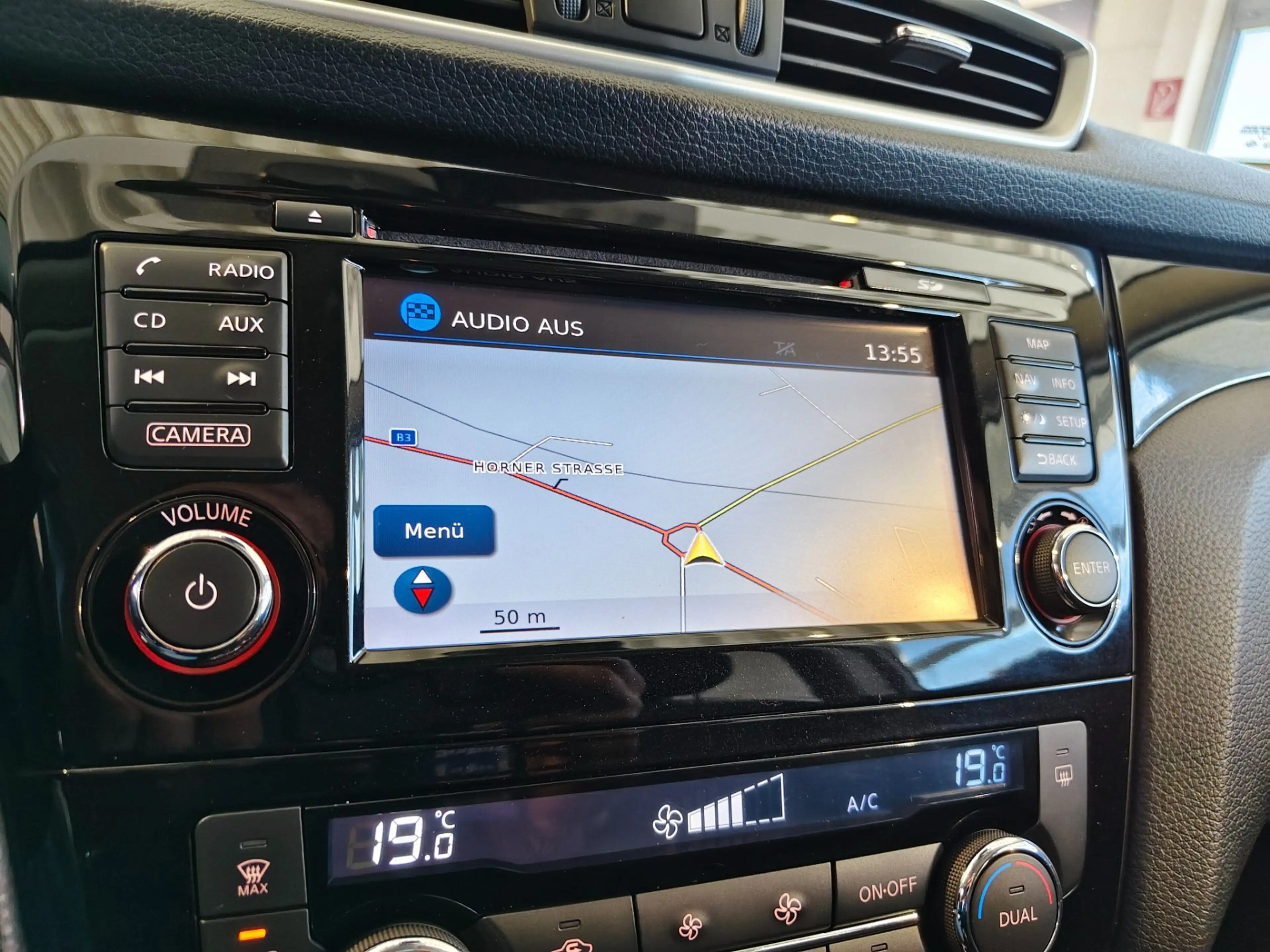 Nissan Qashqai 1,6 dCi N-Connecta Aut. — photo 9