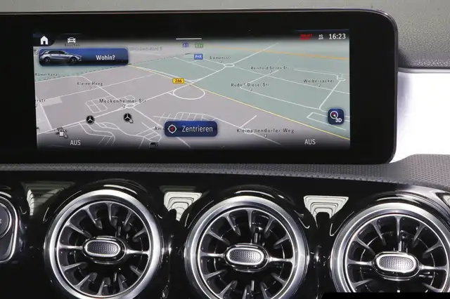 Mercedes-Benz A-Class view 12