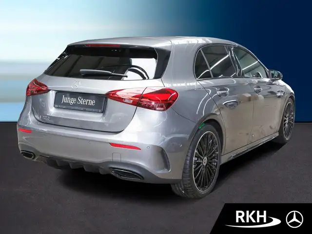 Mercedes-Benz A-Class view 3