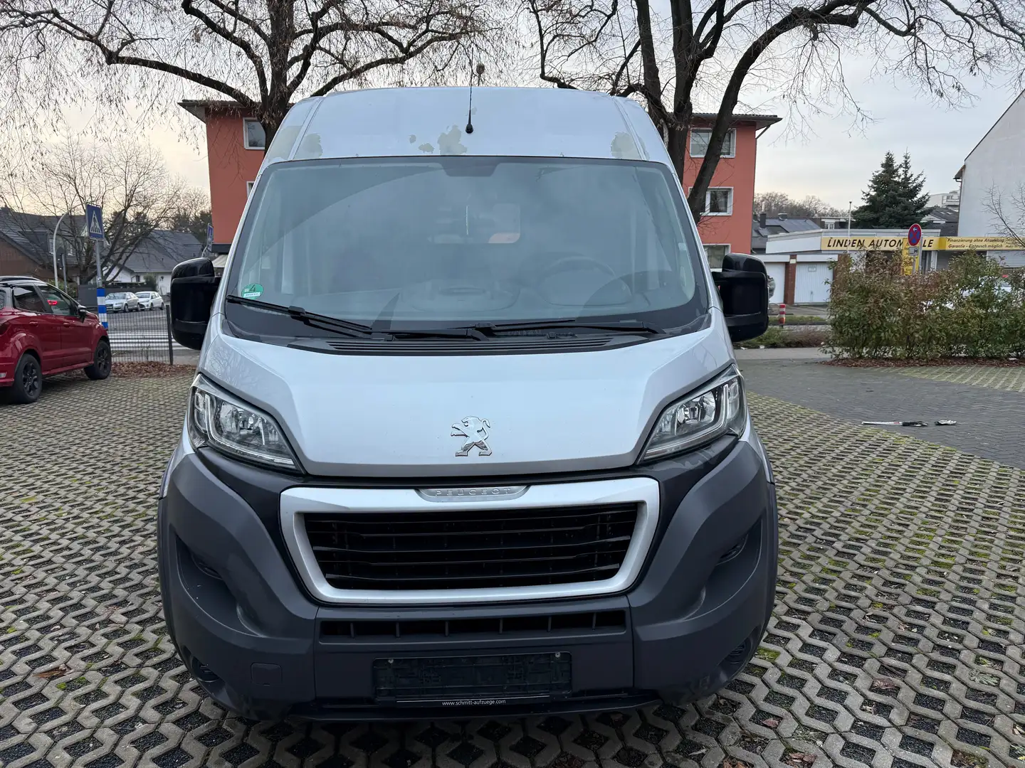 Peugeot Boxer 435 L3H2 Komfort BlueHDi 130 Gris - 2