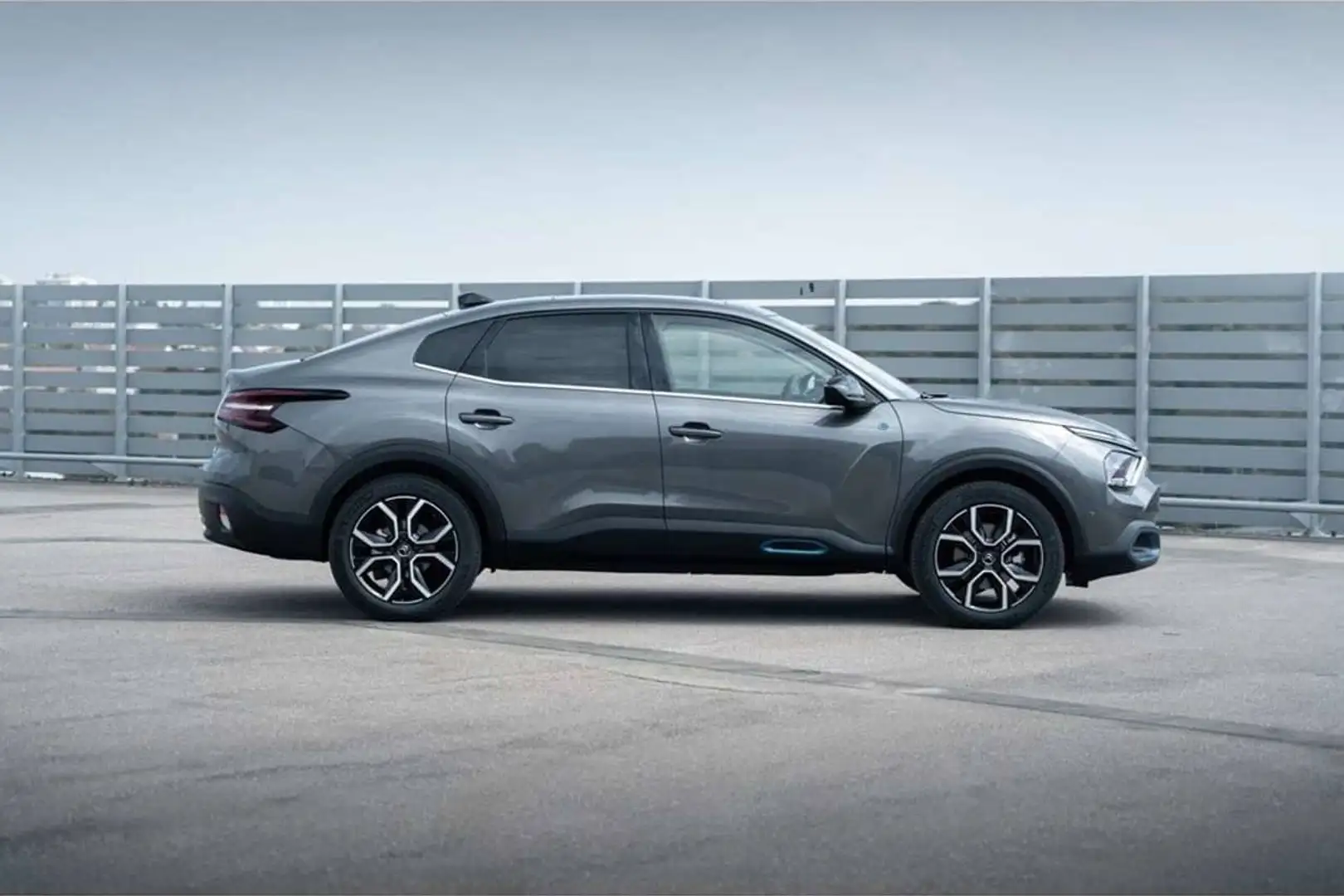 Citroen C4 X 136 PK | Shine Pack | Pano. dak | Camera | Dode... Gris - 2