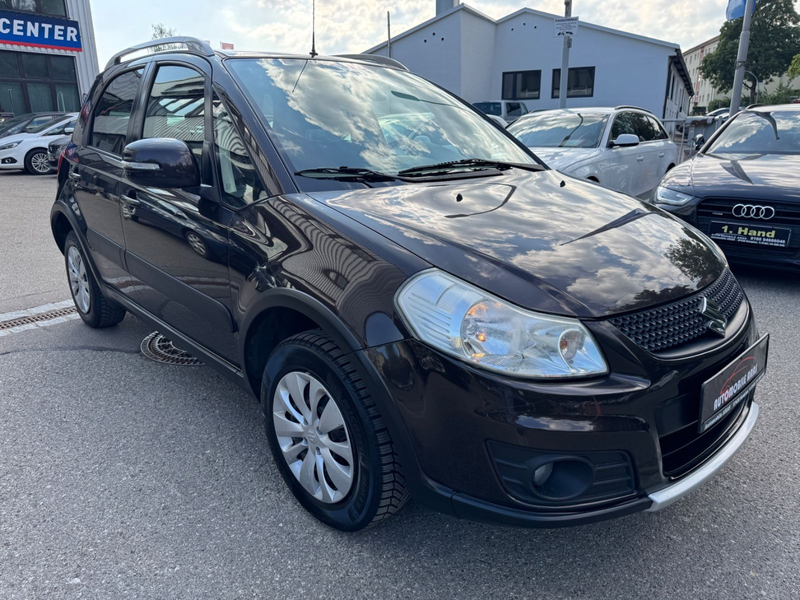 Suzuki SX4 1.6 Comfort 16V KAT 4X4 1HAND Tüvneu navi — photo 3