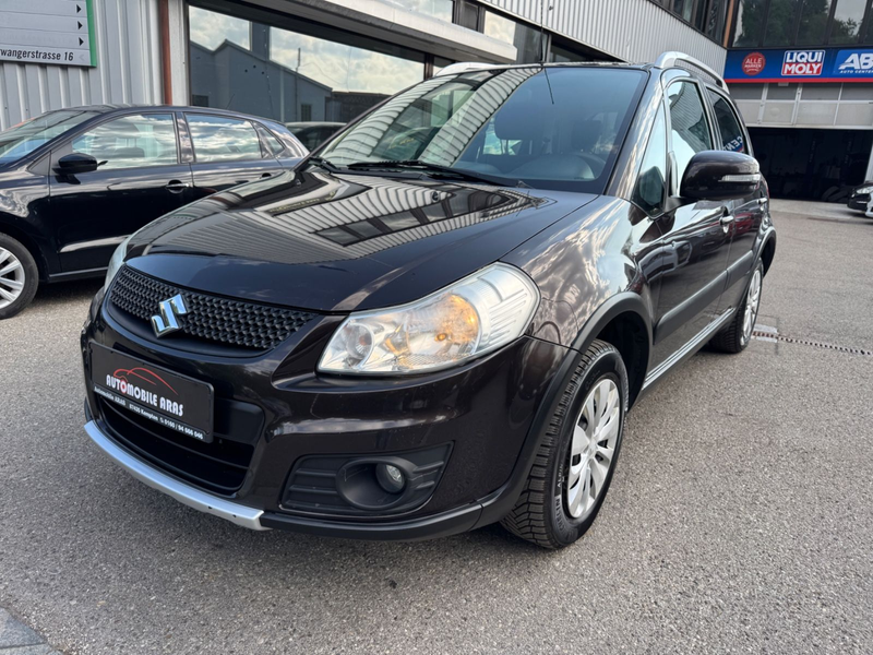 Suzuki SX4 1.6 Comfort 16V KAT 4X4 1HAND Tüvneu navi