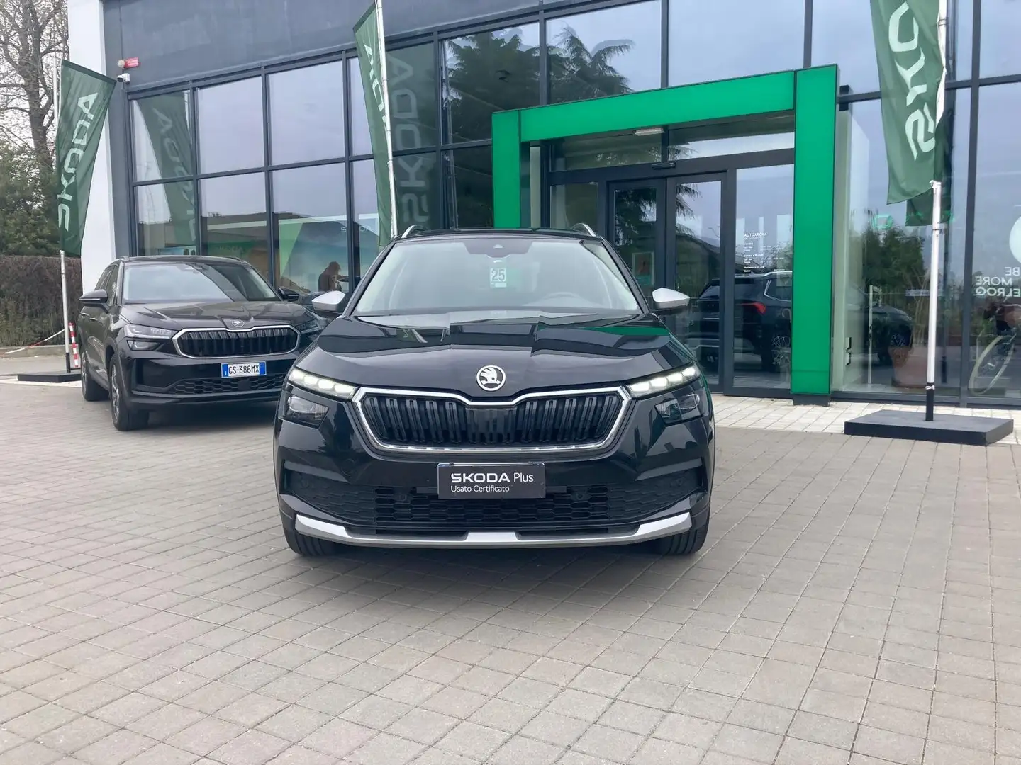 Skoda Kamiq 1.0 tsi Scoutline 110cv Noir - 2
