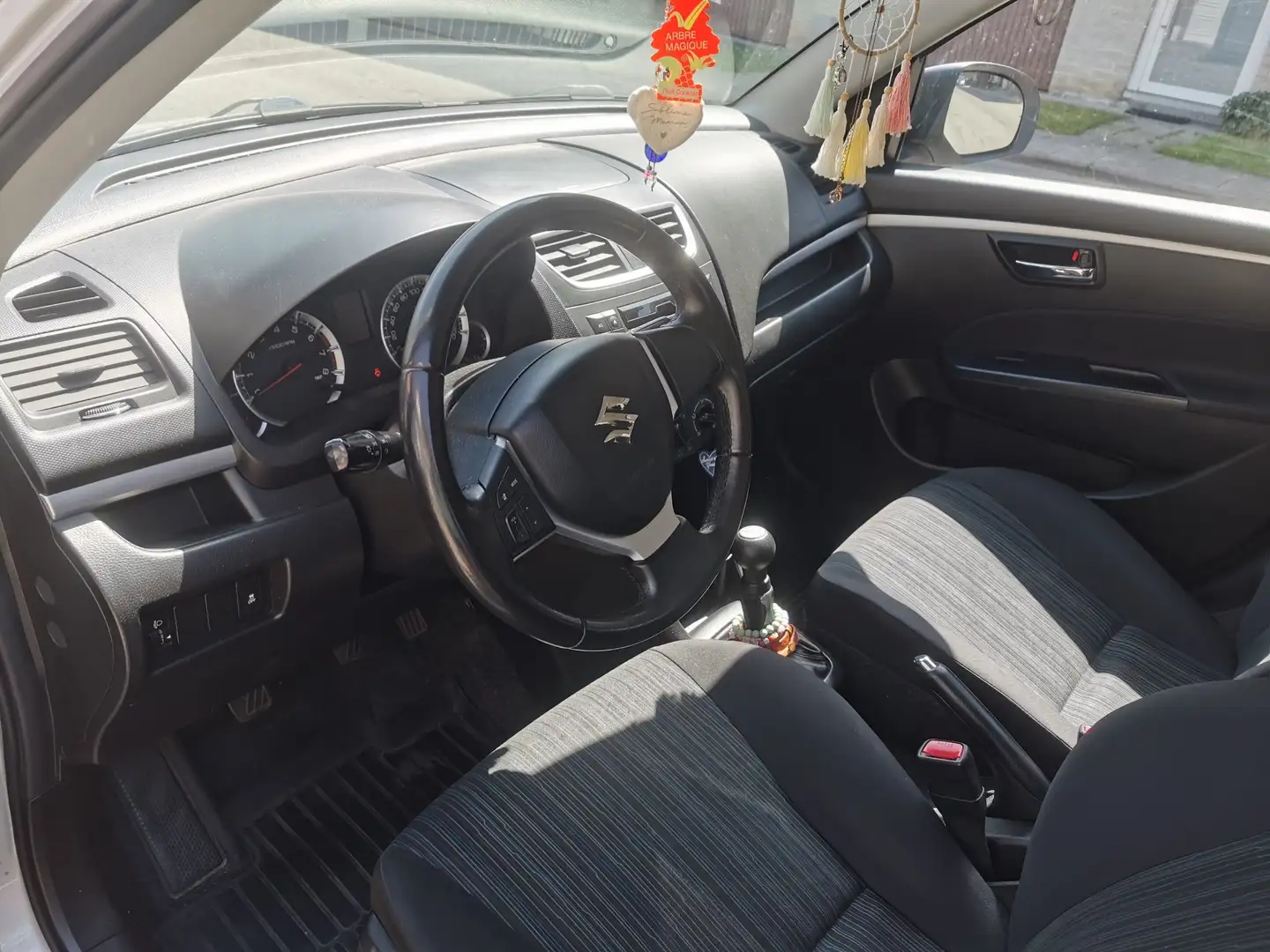 Suzuki Swift 1.3i GLX Airbag X.tension - 2
