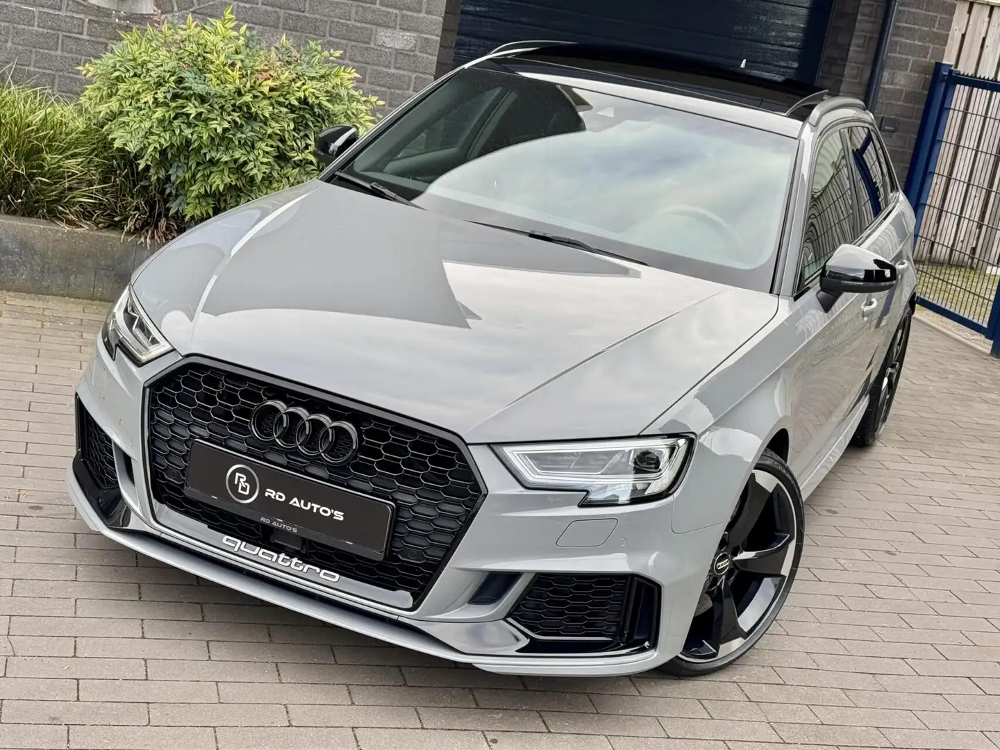 Audi RS3 2.5 TFSI Quattro Nardo Grey Pano B&O Camera Daza Gris - 2
