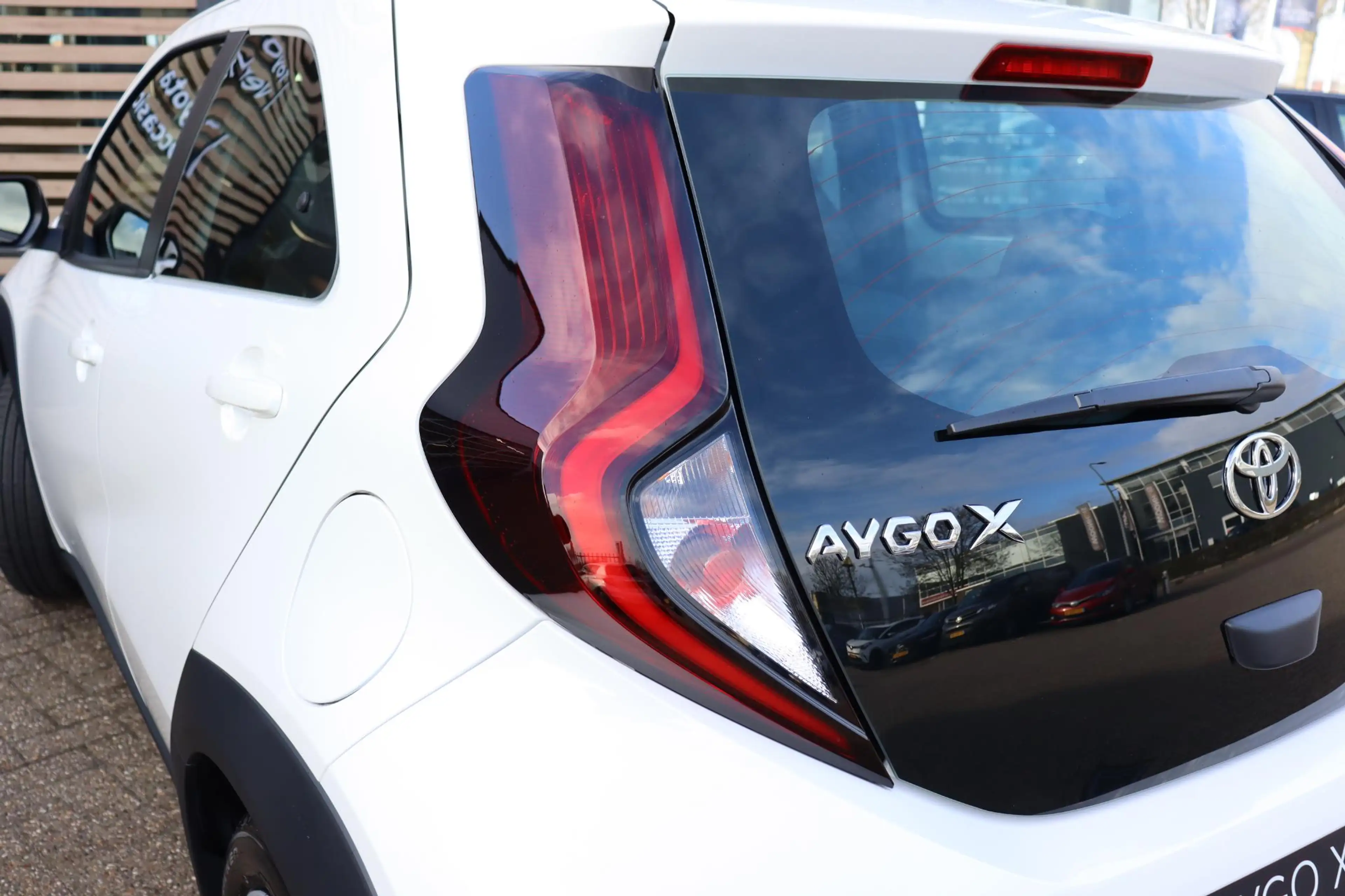 Toyota Aygo X Hybrid 115 play , Nieuw en snel leverbaar met €1.5 — photo 8