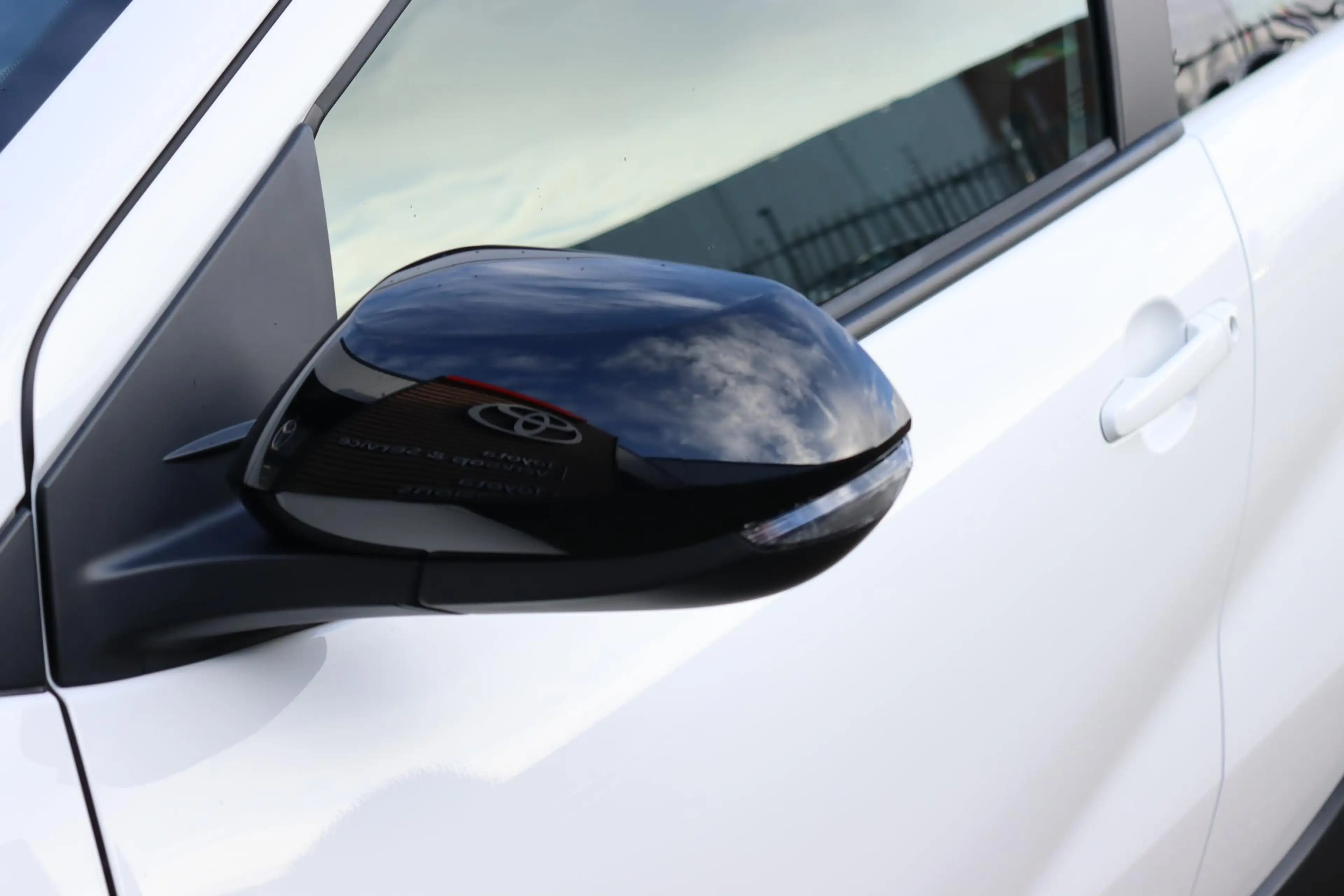 Toyota Aygo X Hybrid 115 play , Nieuw en snel leverbaar met €1.5 — photo 9