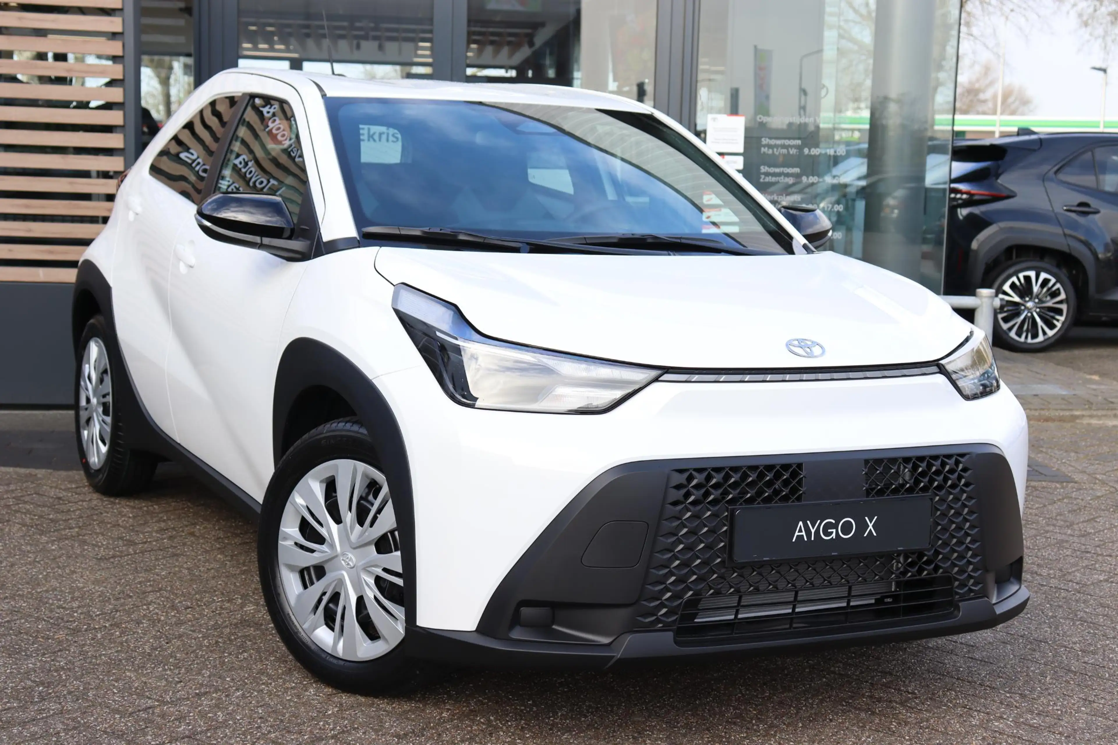 Toyota Aygo X Hybrid 115 play , Nieuw en snel leverbaar met €1.5 — photo 5