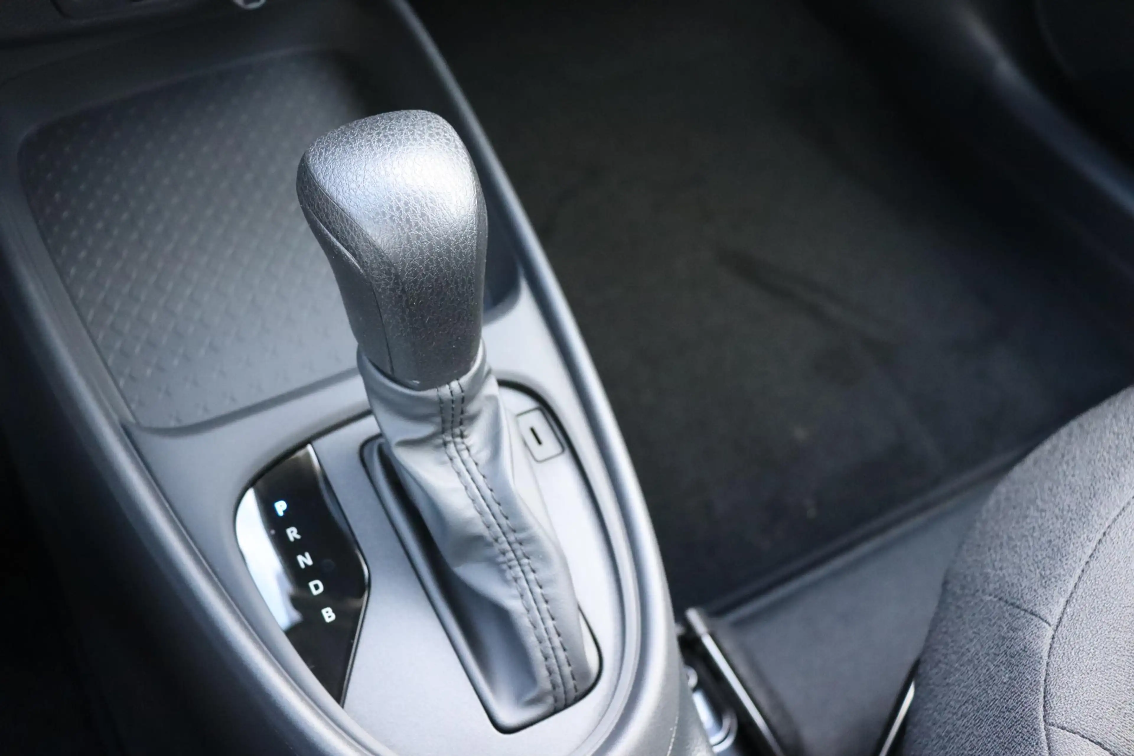 Toyota Aygo X Hybrid 115 play , Nieuw en snel leverbaar met €1.5 — photo 13