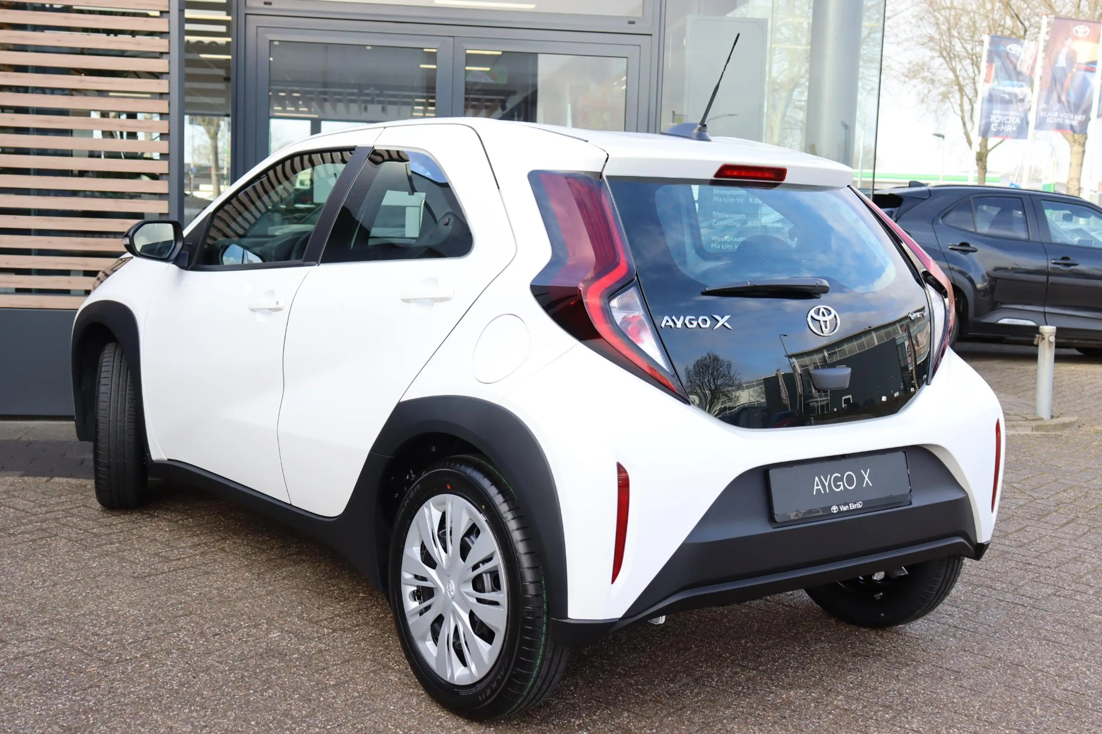 Toyota Aygo X Hybrid 115 play , Nieuw en snel leverbaar met €1.5 — photo 6