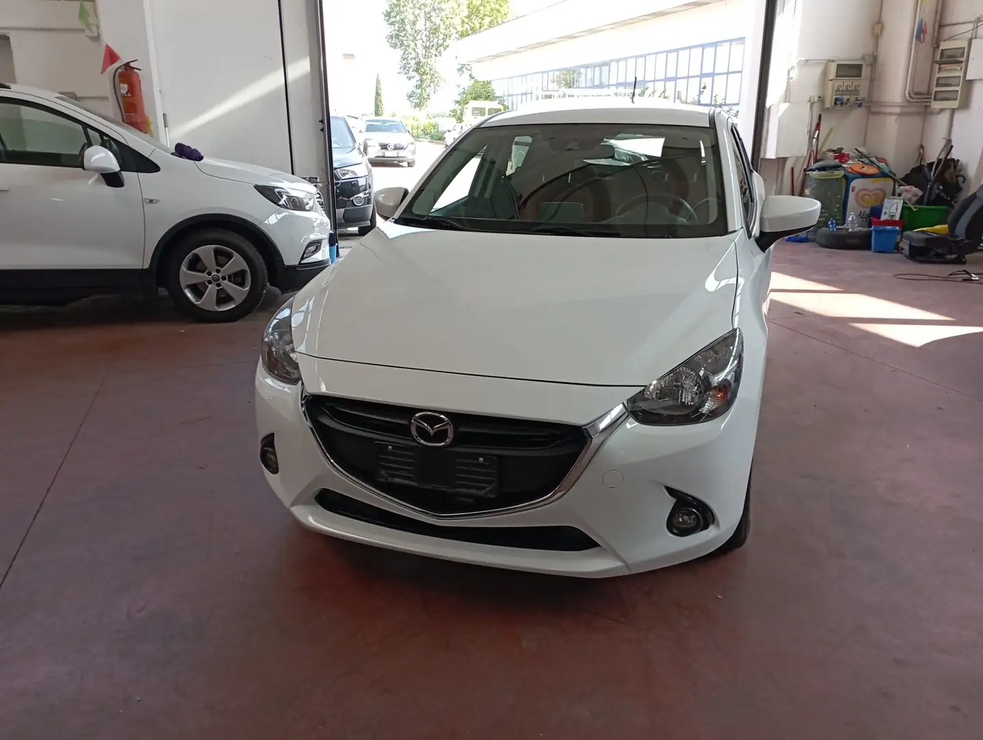 Mazda 2 Mazda2 1.5 Skyactiv-G Evolve Bianco - 1