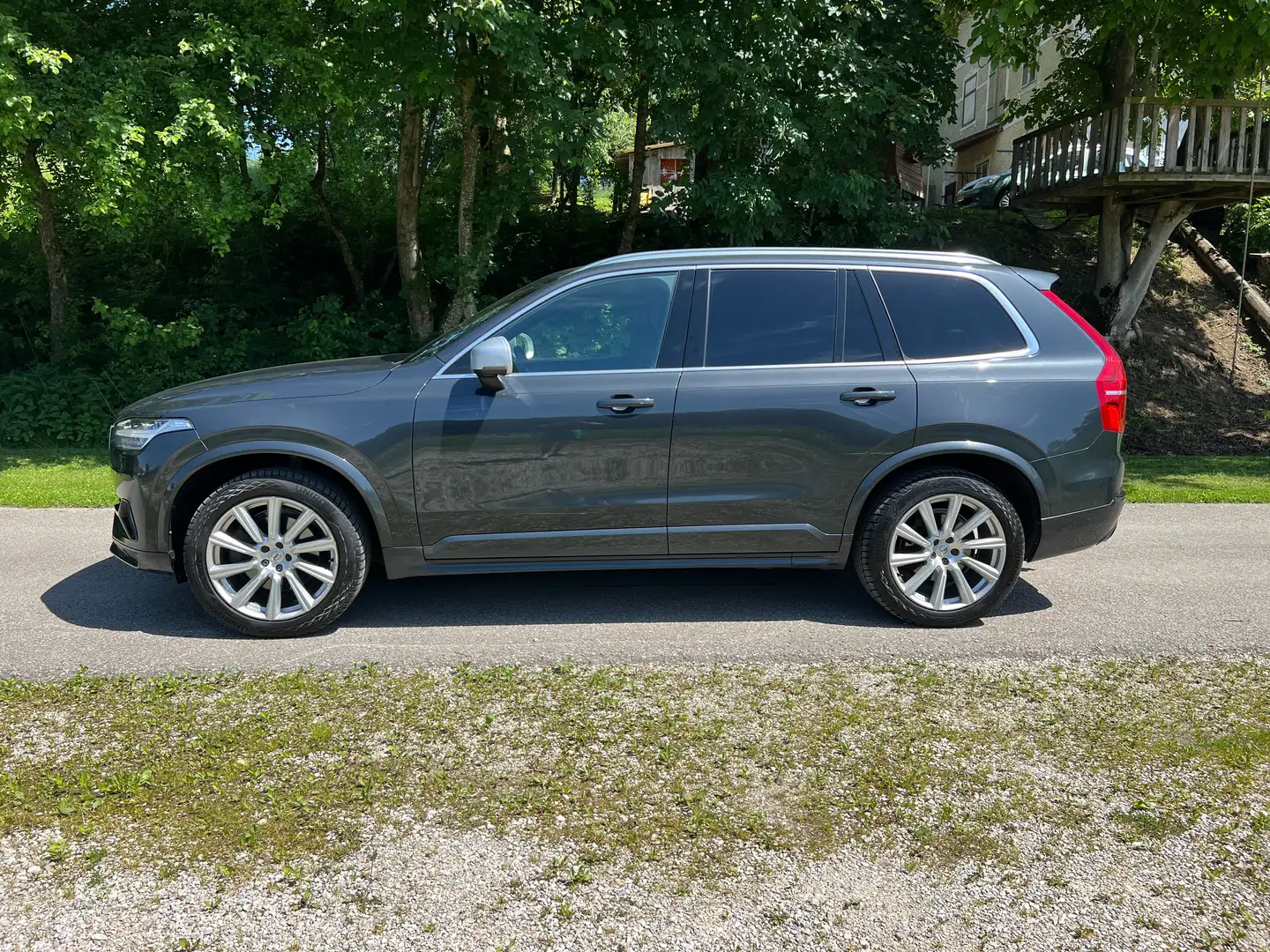 Volvo XC90 R Design AWD 7-Sitze *Harman/Kardon*AHK*LED*R-Kam* Gris - 2
