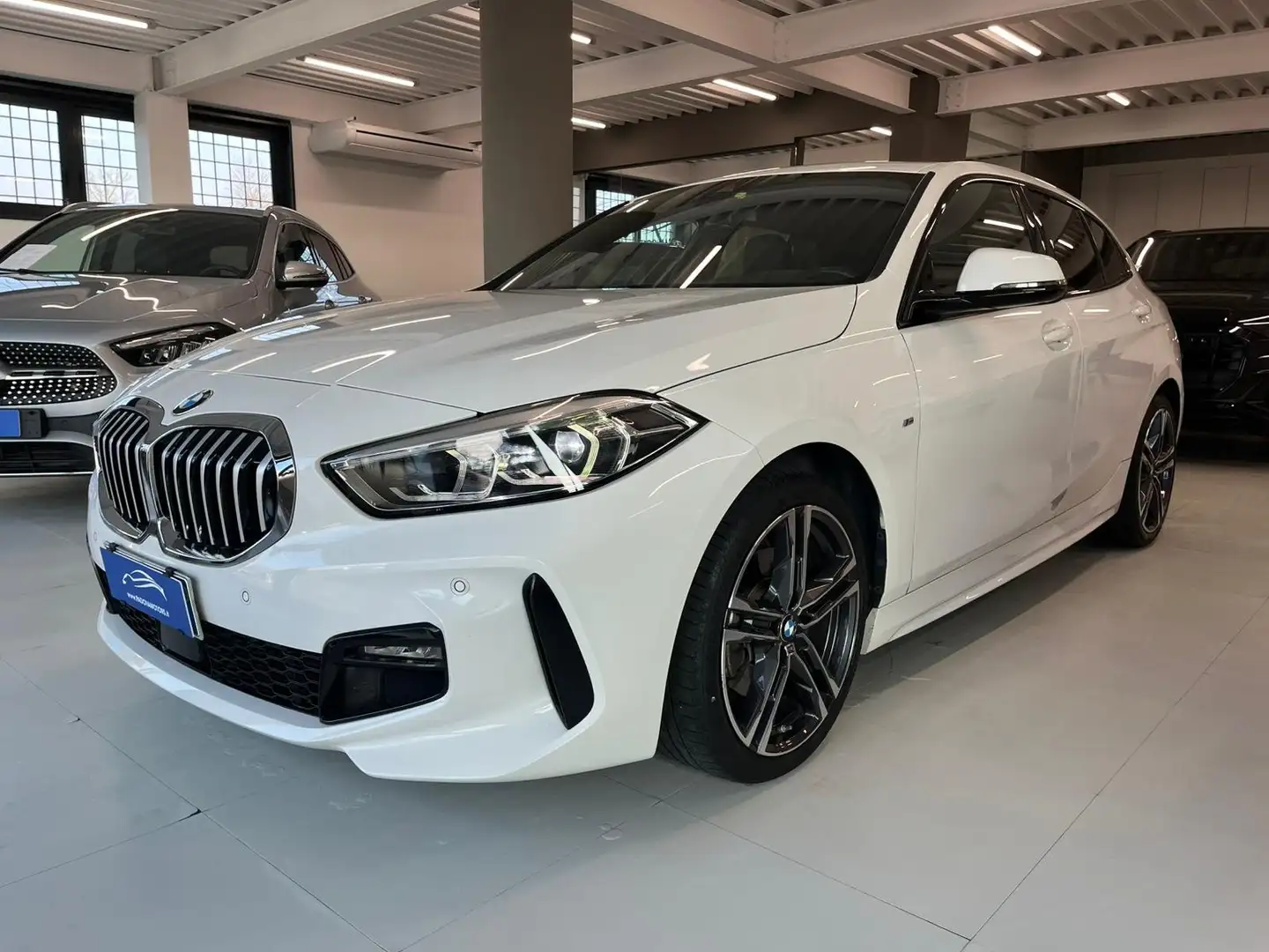 BMW 118 d 150cv M-Sport Automatica IVA ESPOSTA Bianco - 2