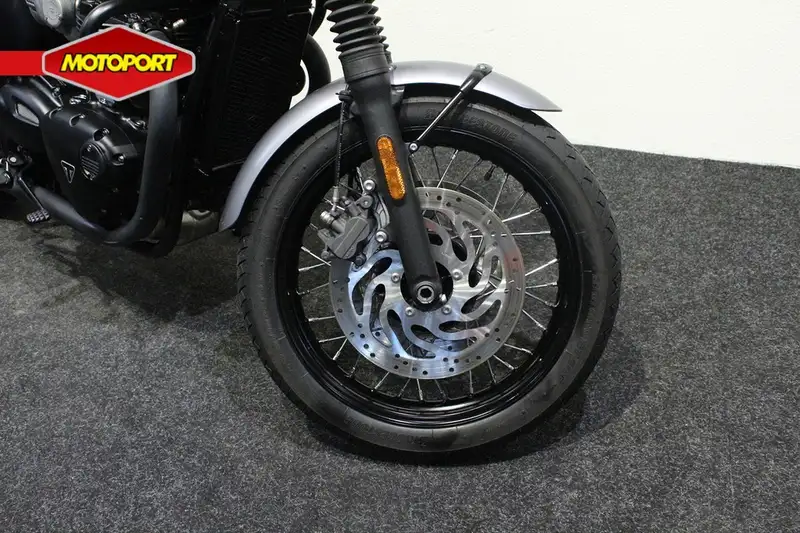 Triumph Bonneville T120 - foto 8