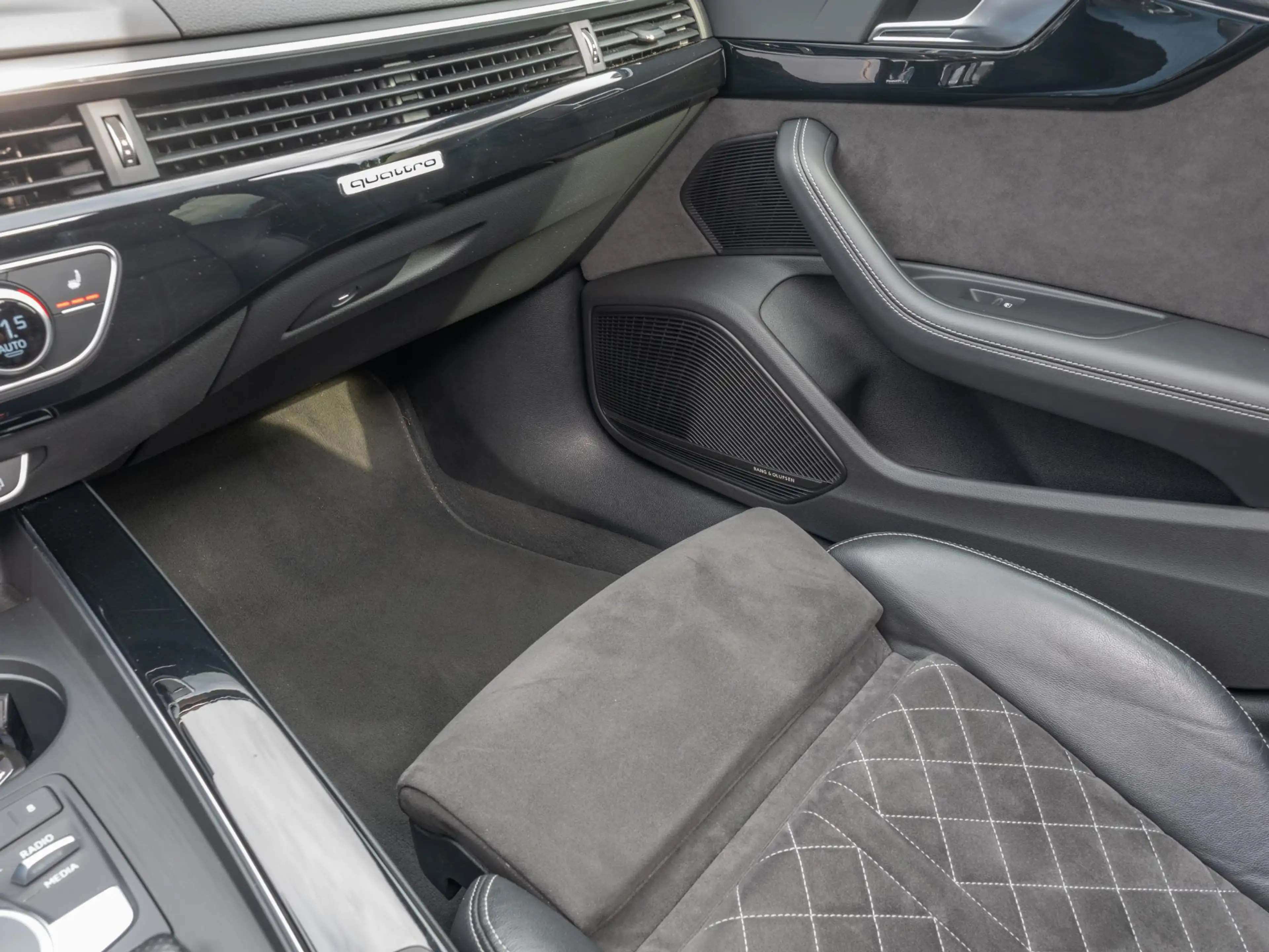 Audi RS4 A4 Avant 2.9 TFSI quattro | Pano | Sport uitlaat | — photo 43
