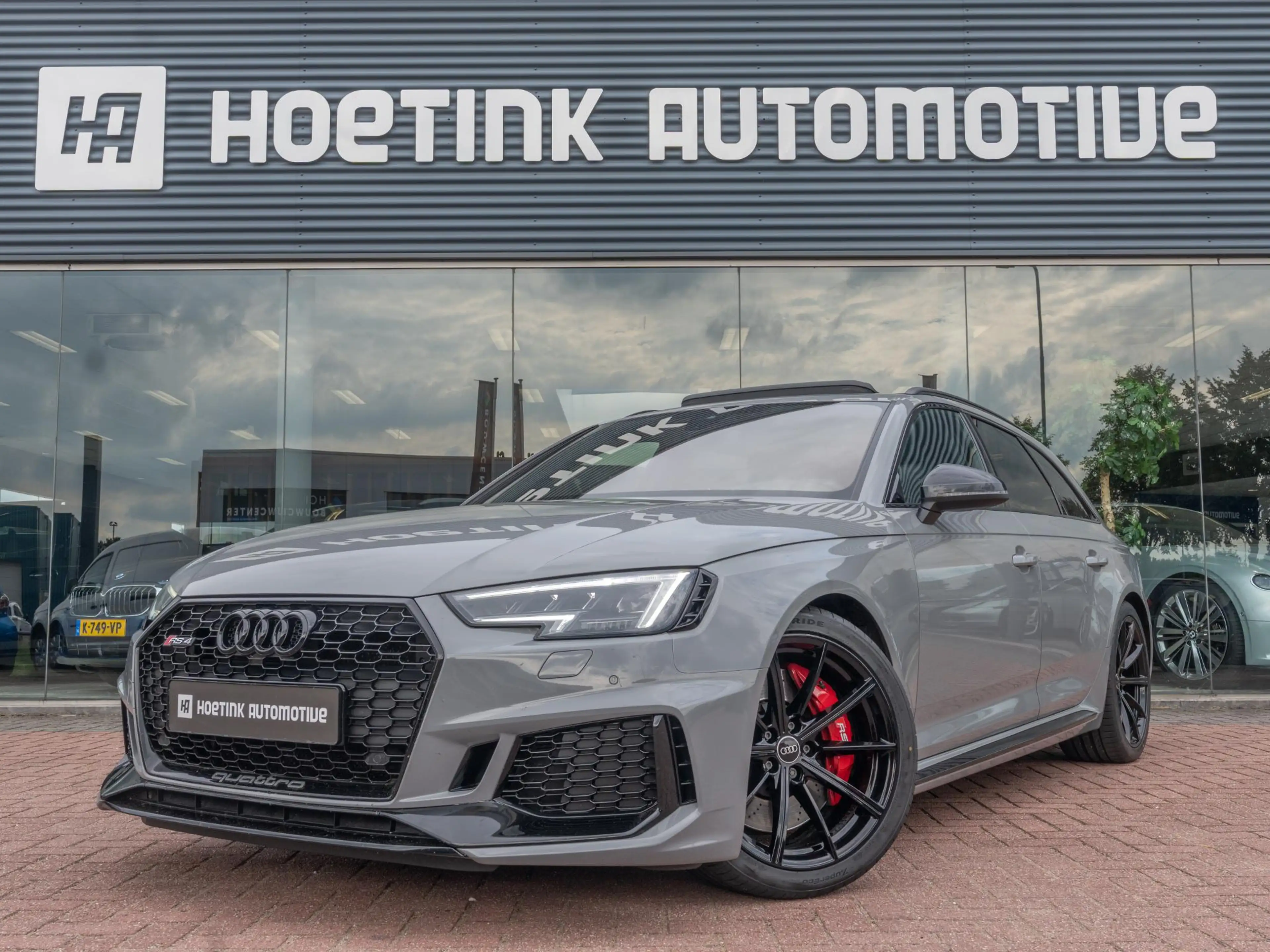 Audi RS4 A4 Avant 2.9 TFSI quattro | Pano | Sport uitlaat |