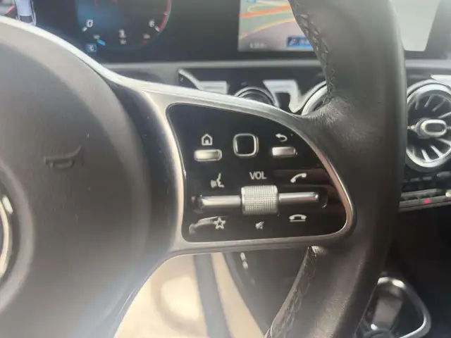 Mercedes-Benz Cla view 15