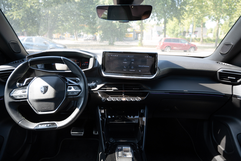 Peugeot 2008 GT 1.2 PureTech 130 EAT8 *GW-TOP-DEAL* — photo 5