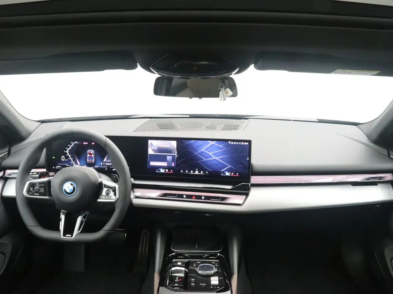 BMW i5 2026 — фото 13