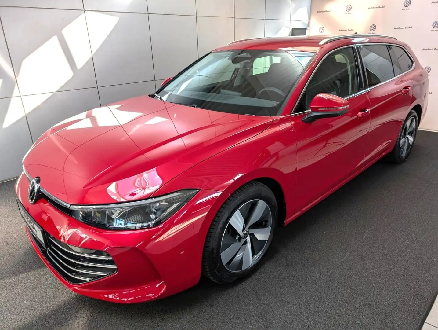 Volkswagen Passat Variant 2.0 TDI DSG Elegance AHK IQ.DRIVE Rouge - 2