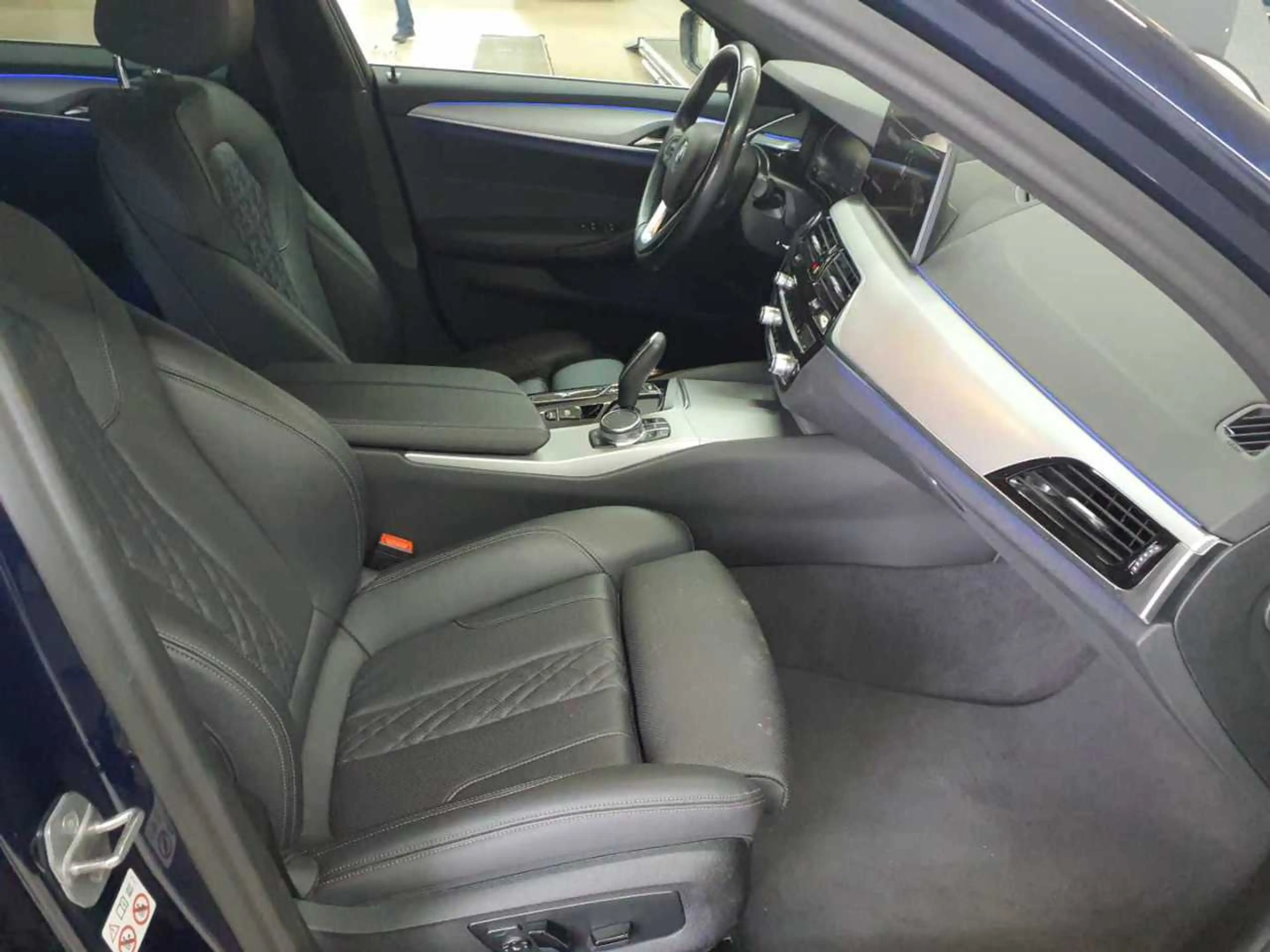 BMW 530 530d Touring Aut. Navi Leder SHZ — photo 7