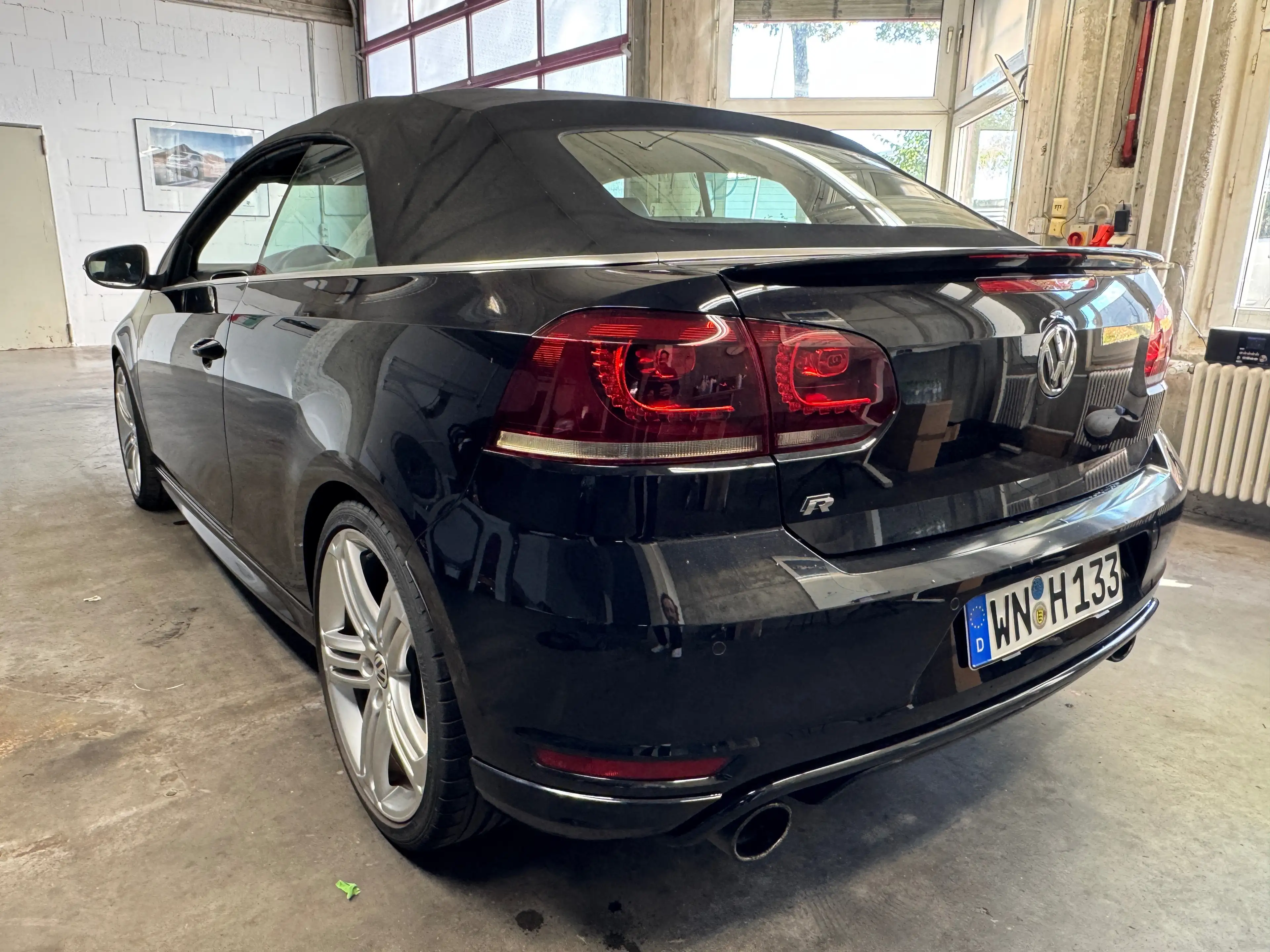 Volkswagen Golf Cabriolet R DSG Motor erst 20Tkm ! Bi Xenon Leder — photo 6