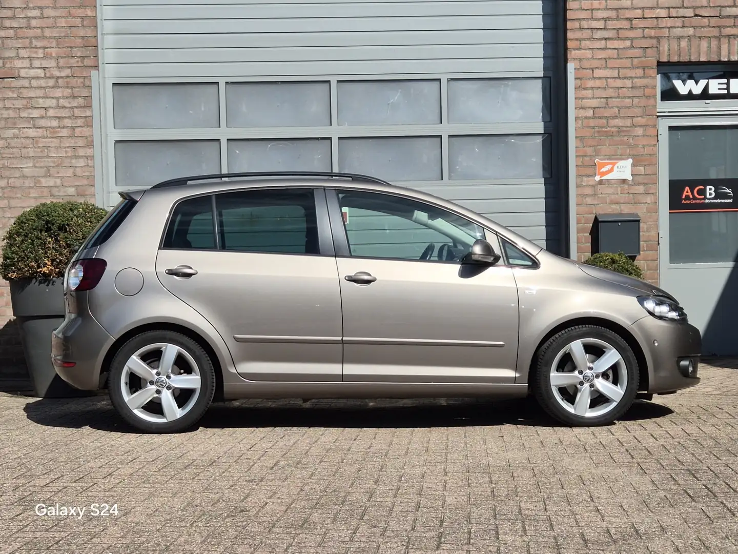 Volkswagen Golf Plus 1.2 TSI Highline Schuifdak, Apple Carplay, Trekhaa Marrón - 2