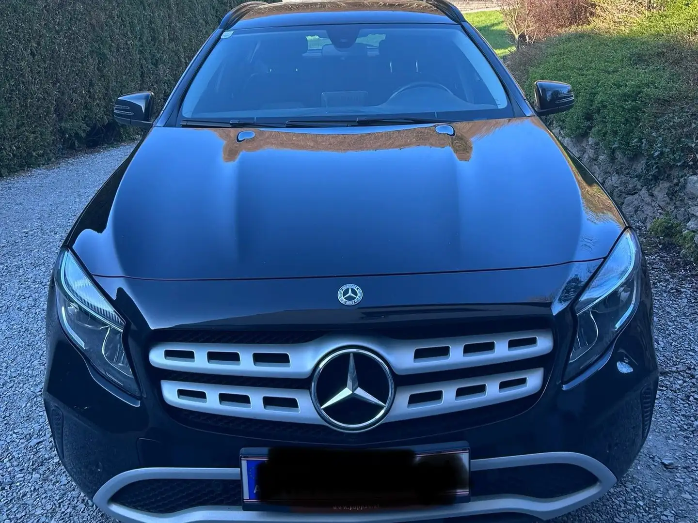 Mercedes-Benz GLA 180 GLA 180 Schwarz - 1