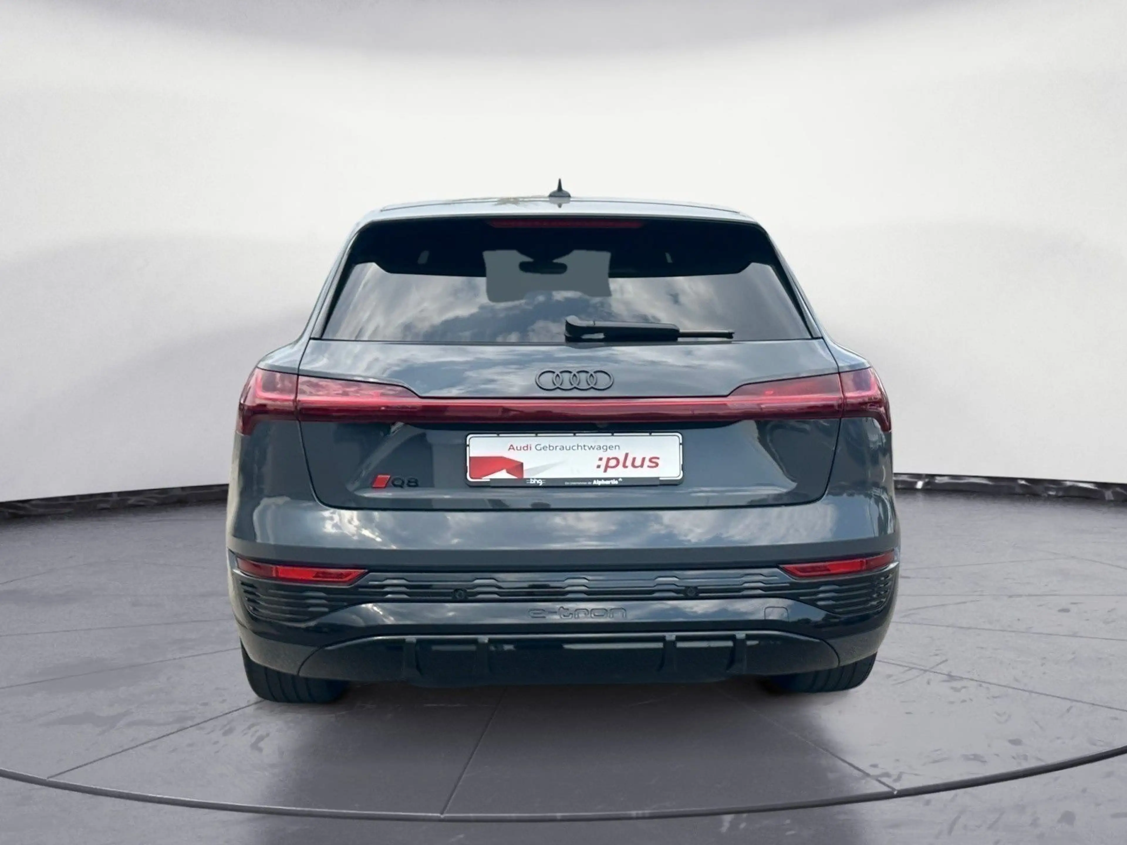 Audi Q8 e-tron Q8 e-Tron 50 S-Line AirSuspension Matrix-LED Nav — photo 5