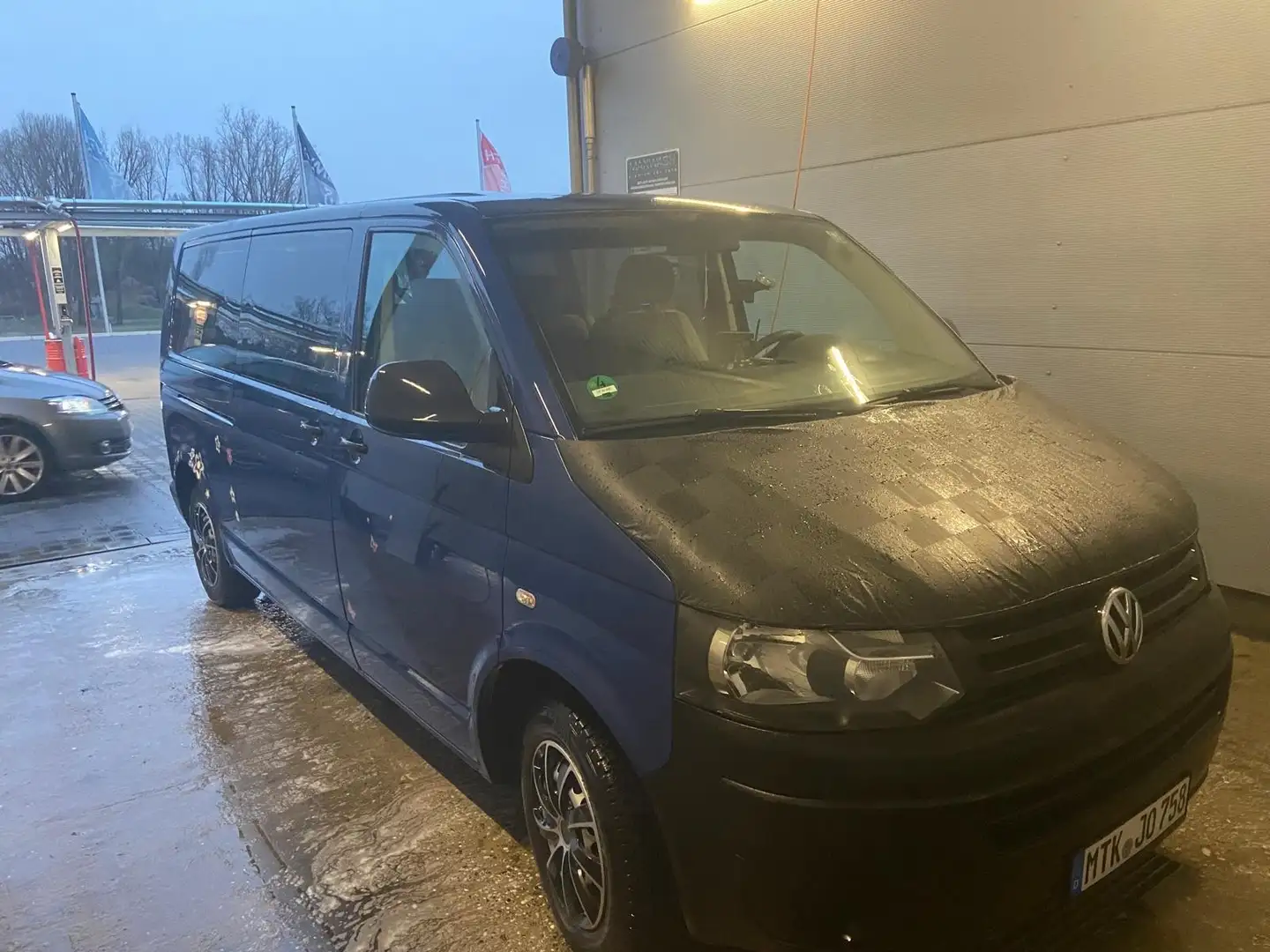 Volkswagen T5 Transporter Kombi lang Blau - 1