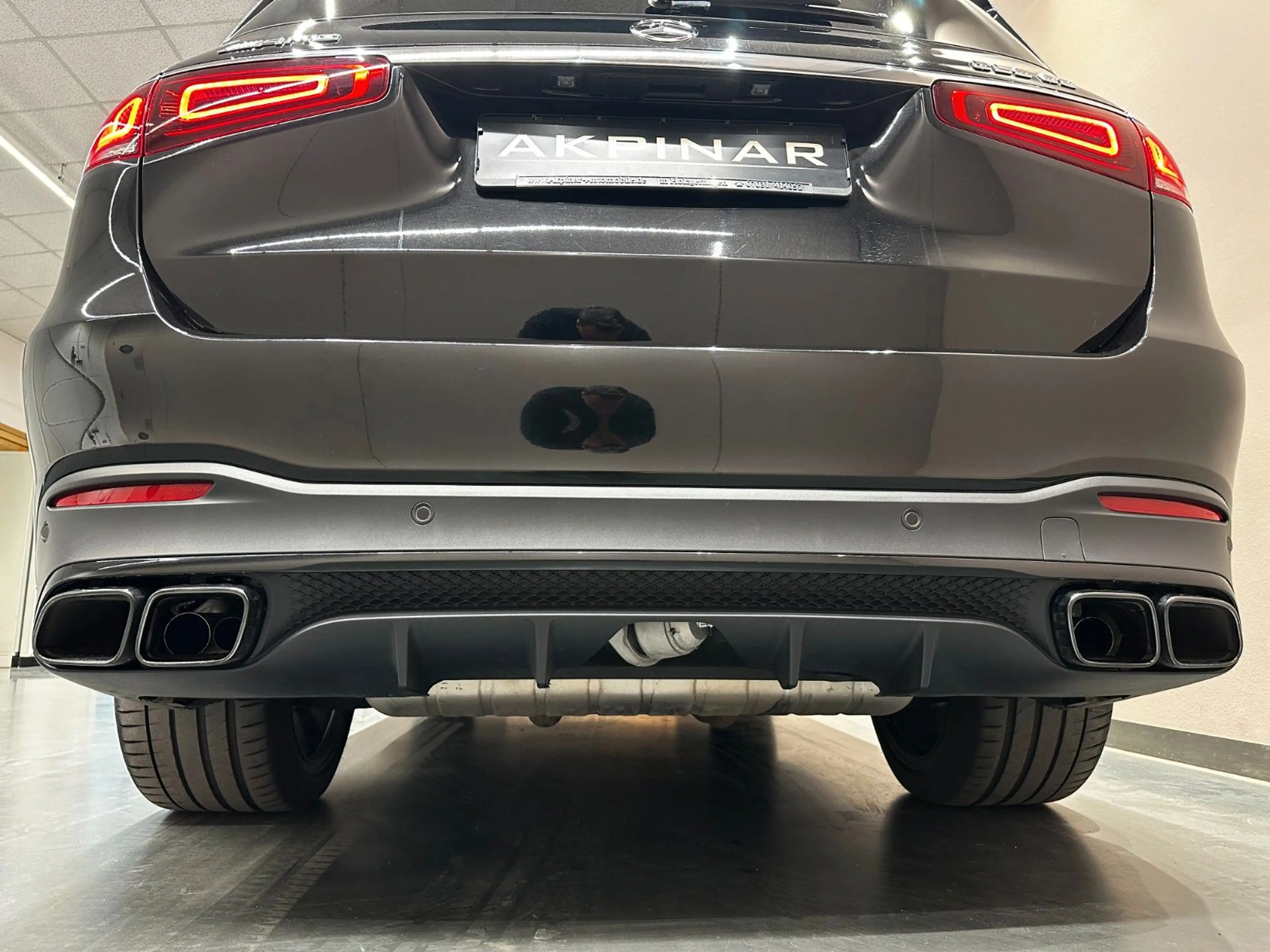 Mercedes-Benz GLS 63 AMG GLS63 AMG 4M+ Night-Paket *7-SITZER*PANO*DIST+* — photo 6