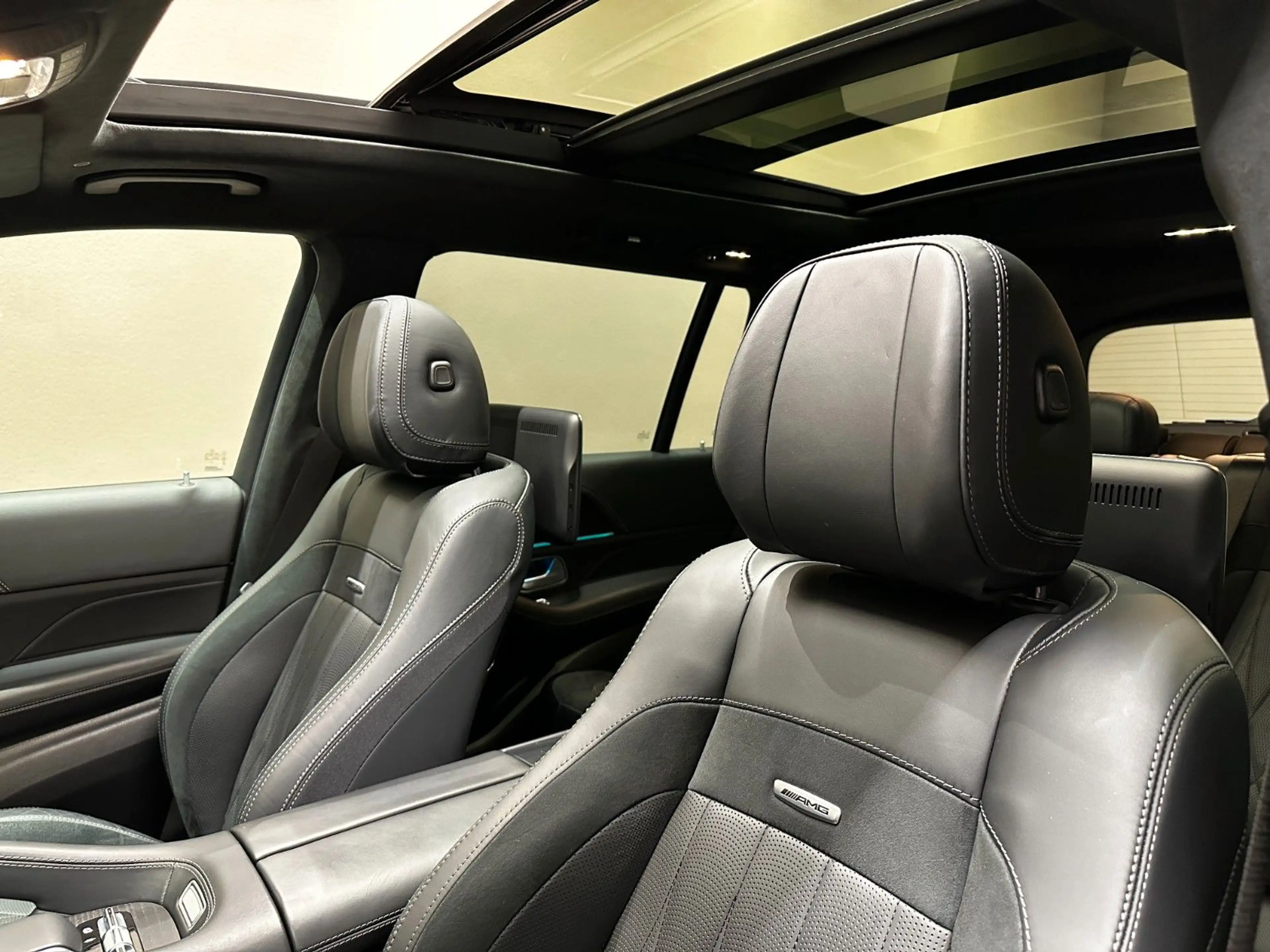 Mercedes-Benz GLS 63 AMG GLS63 AMG 4M+ Night-Paket *7-SITZER*PANO*DIST+* — photo 11