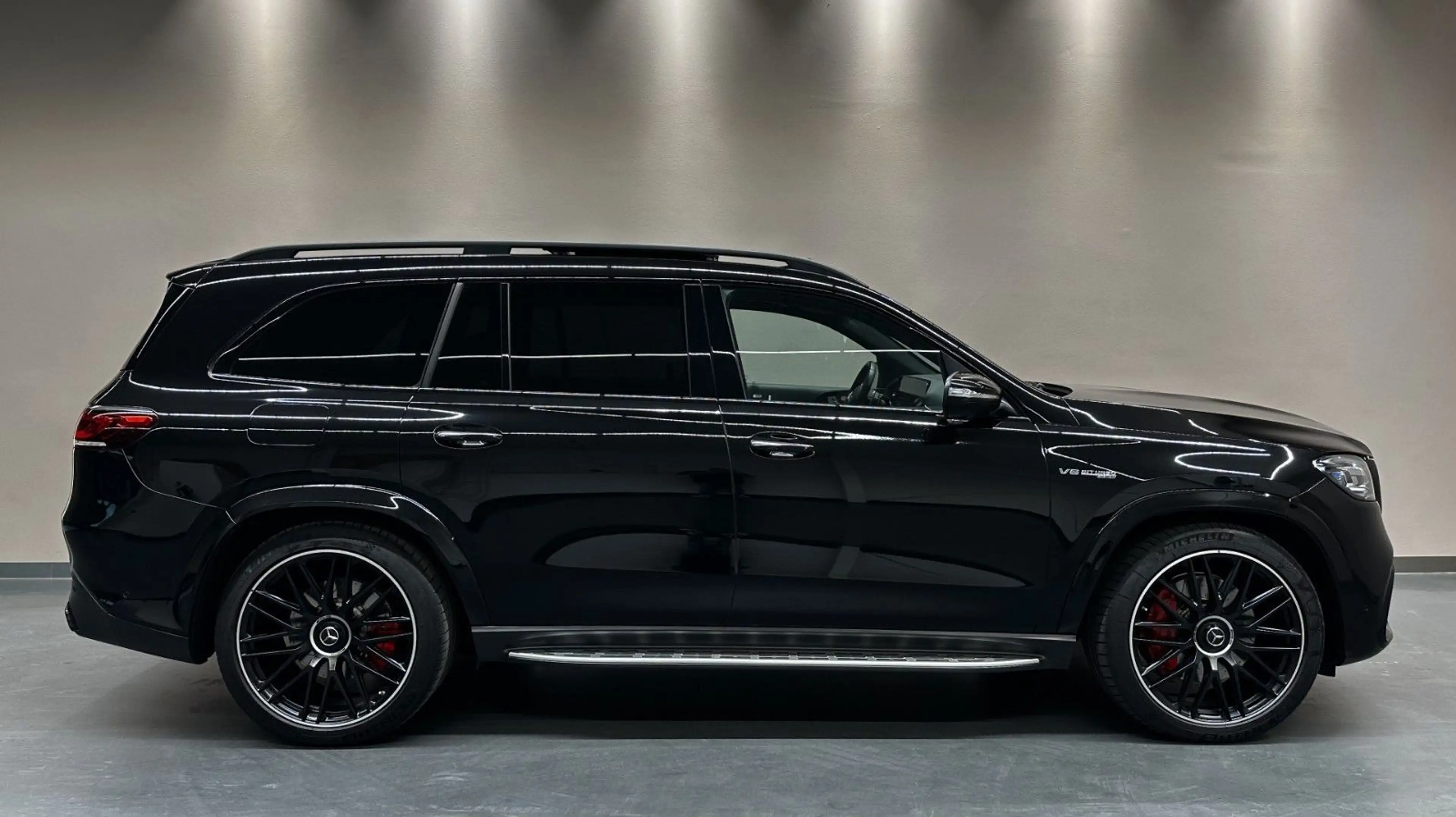 Mercedes-Benz GLS 63 AMG GLS63 AMG 4M+ Night-Paket *7-SITZER*PANO*DIST+* — photo 8