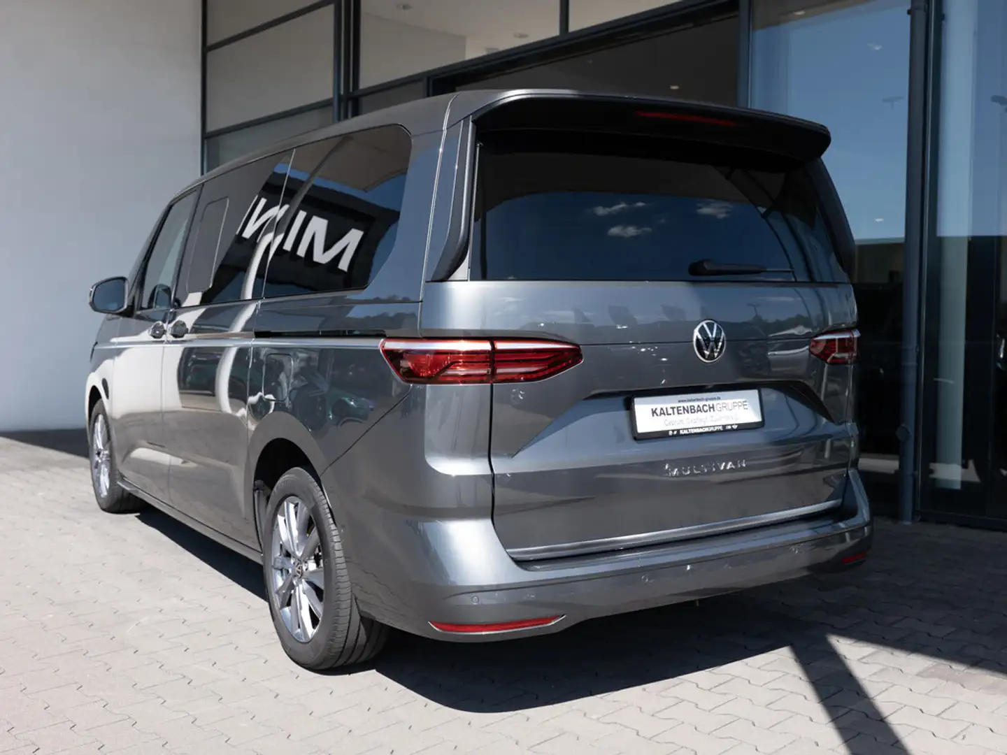 Volkswagen T7 Multivan 2.0 TDI Style lang STANDHZ AHK Grau - 2