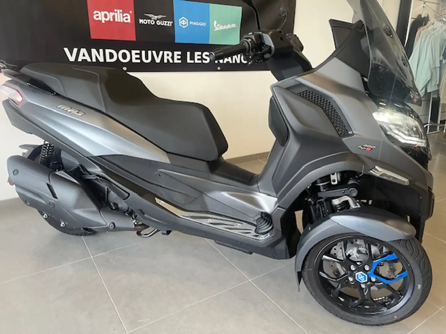 Piaggio MP3 400 Gris - 2