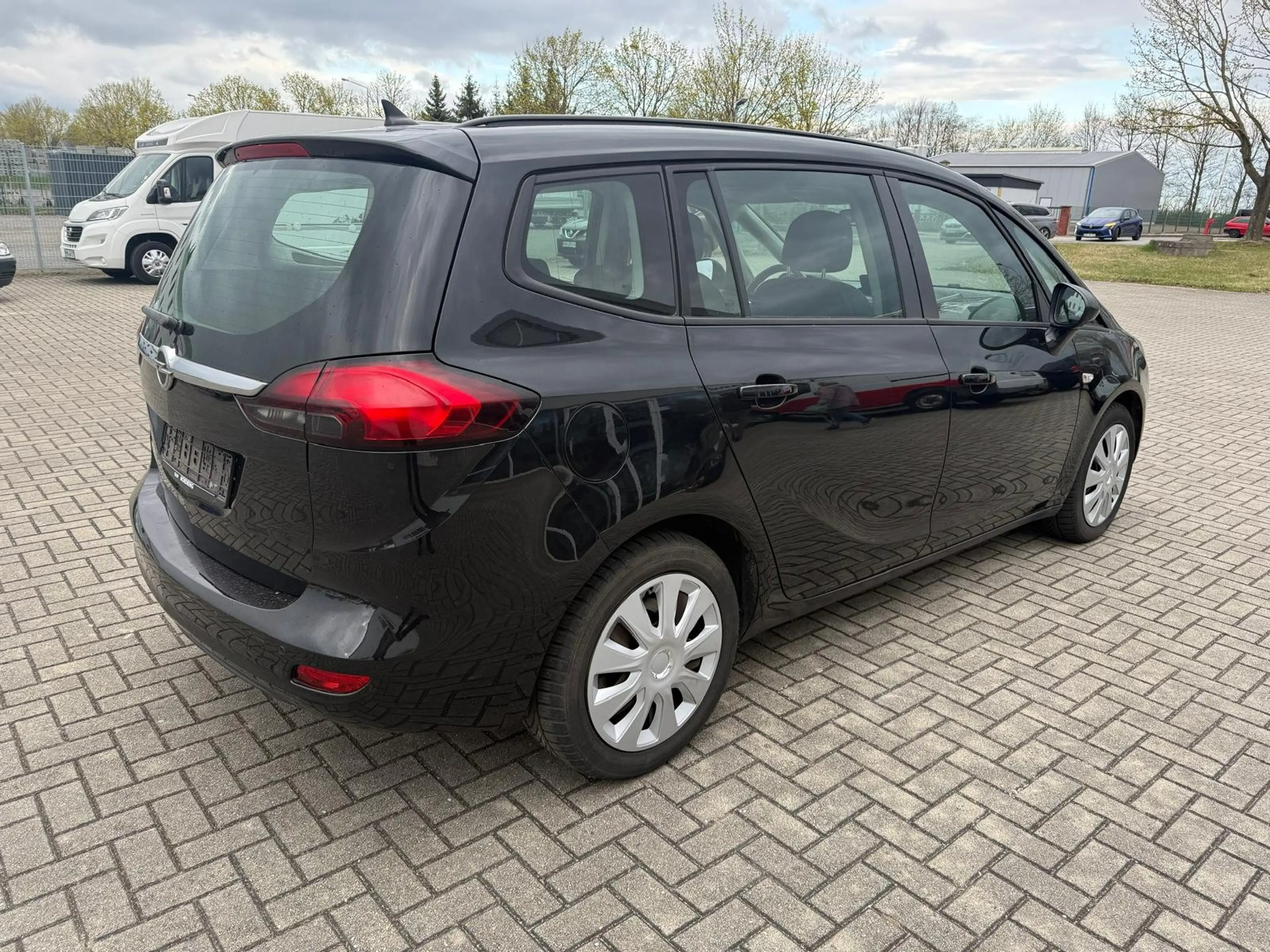 Opel Zafira Tourer Edition — photo 3