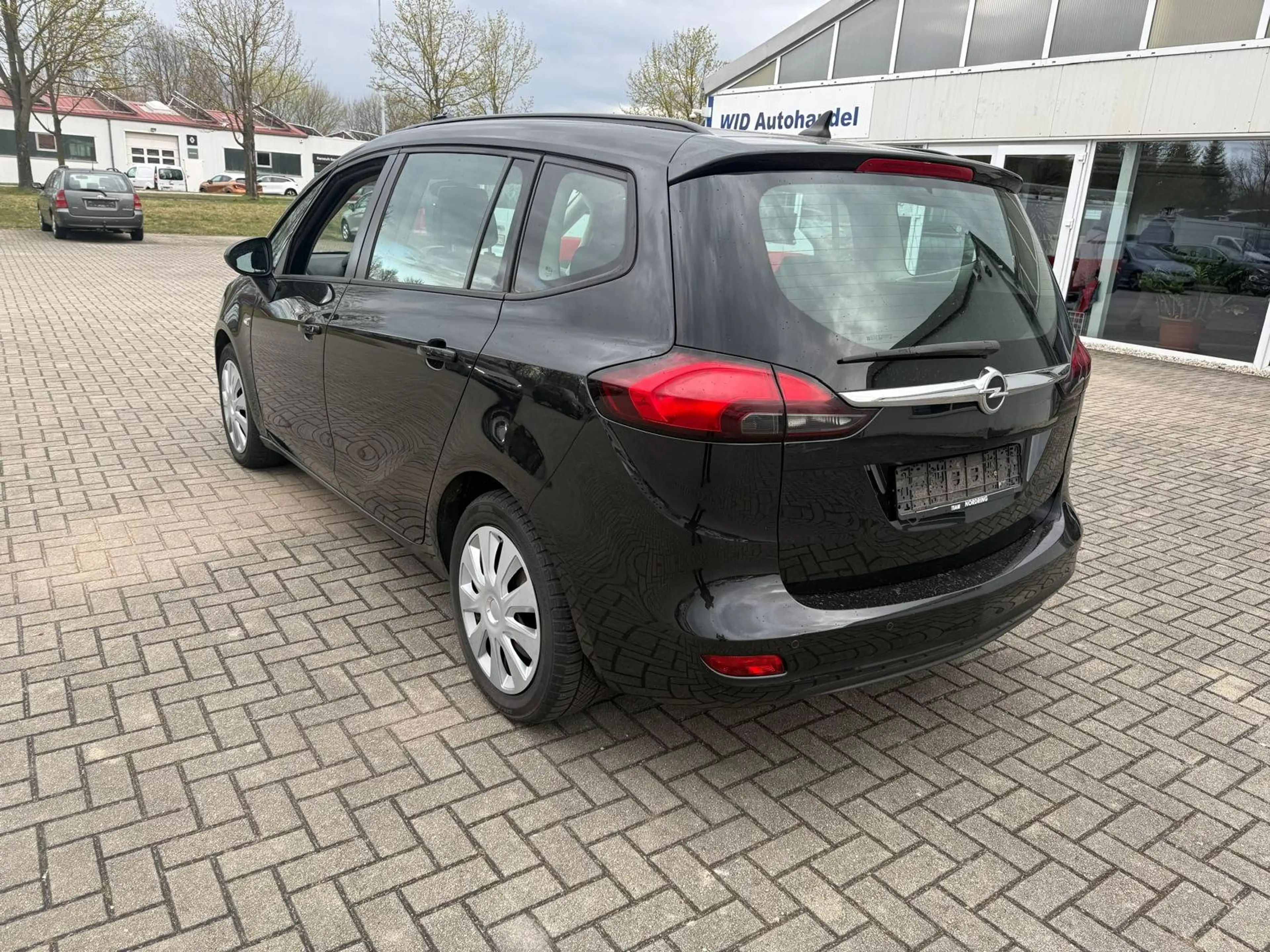 Opel Zafira Tourer Edition — photo 4